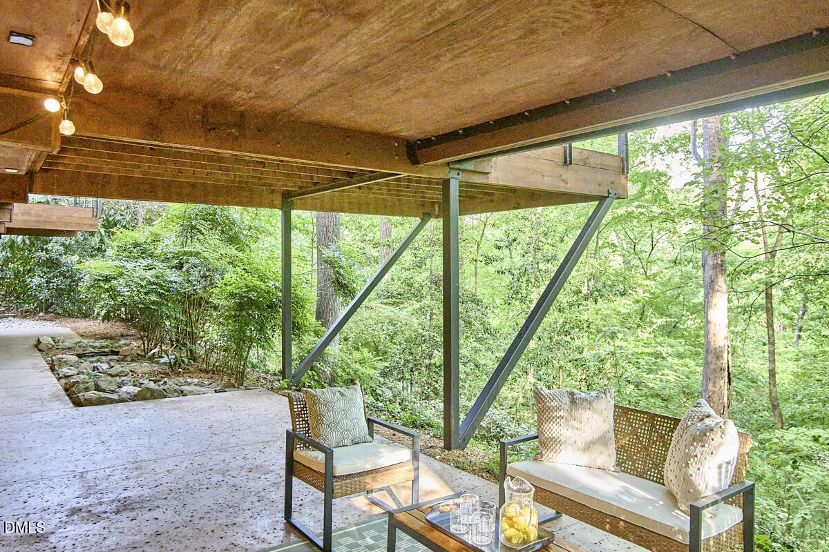 216 Glenhill Lane