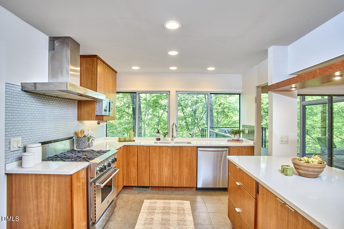 216 Glenhill Lane
