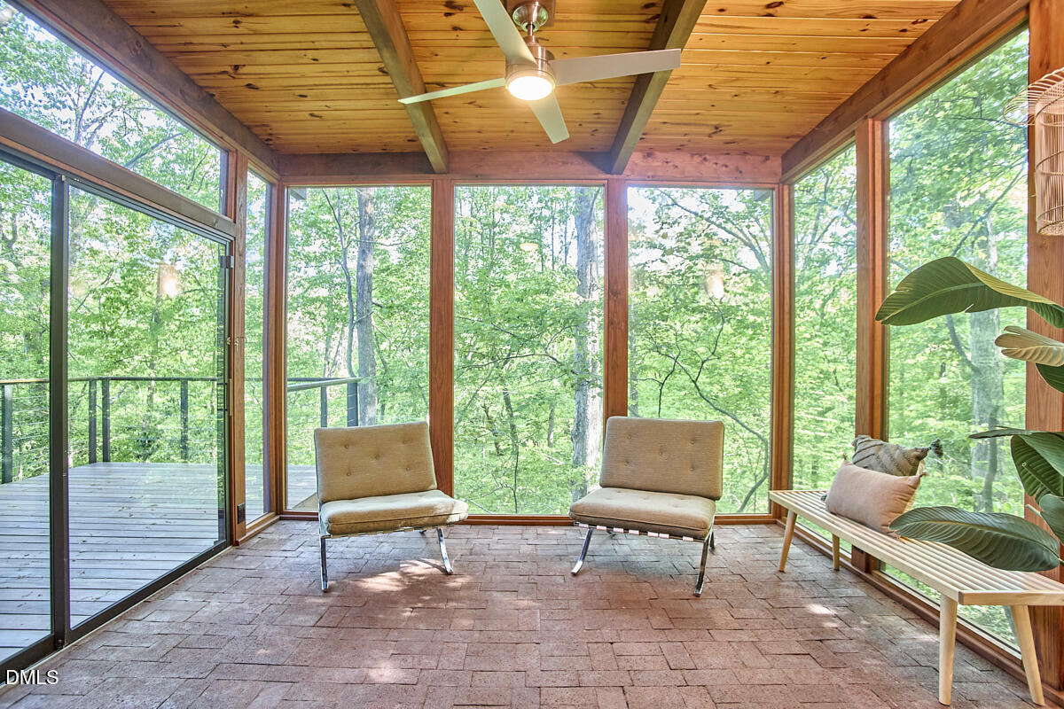 216 Glenhill Lane