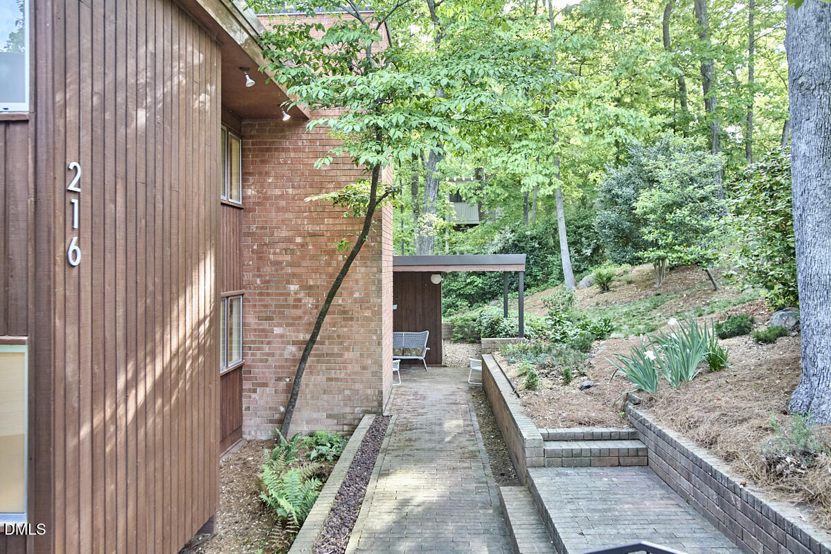 216 Glenhill Lane