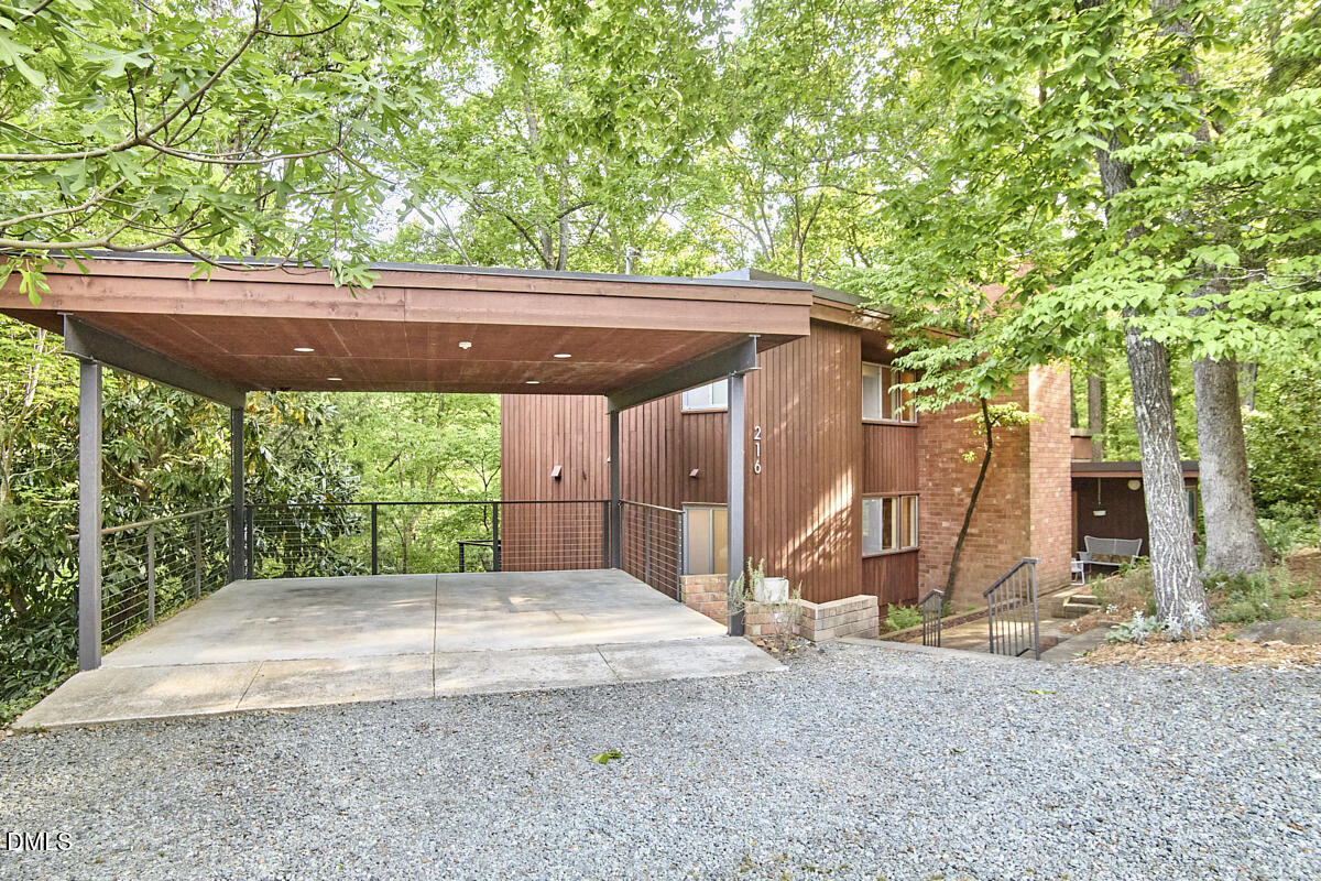216 Glenhill Lane