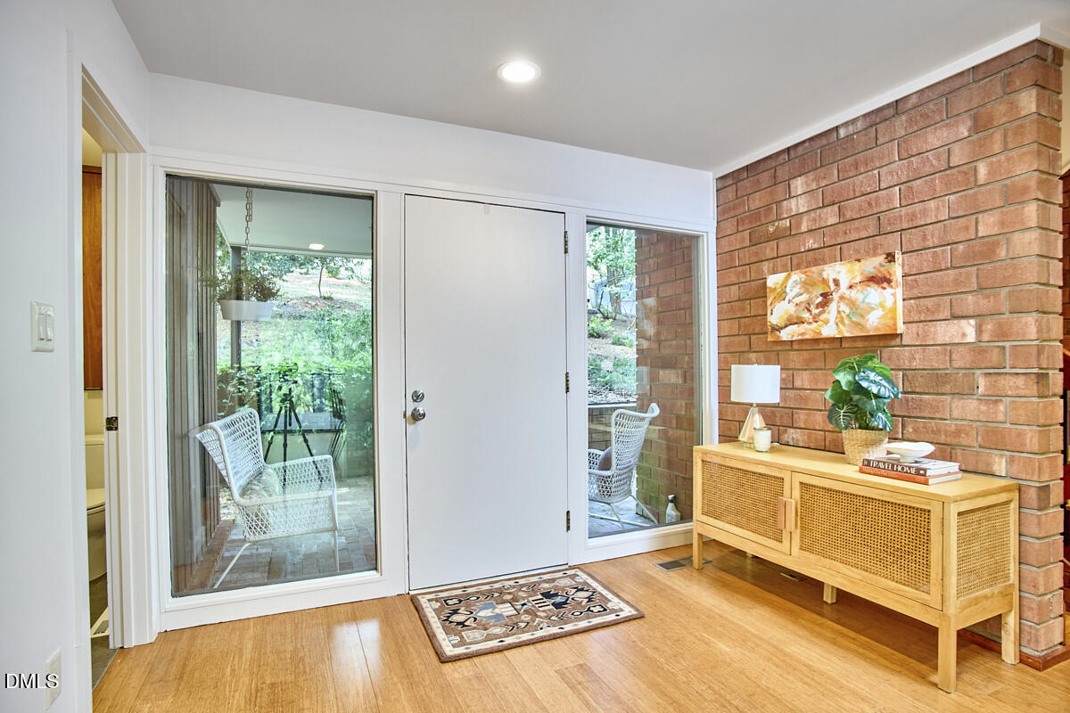 216 Glenhill Lane