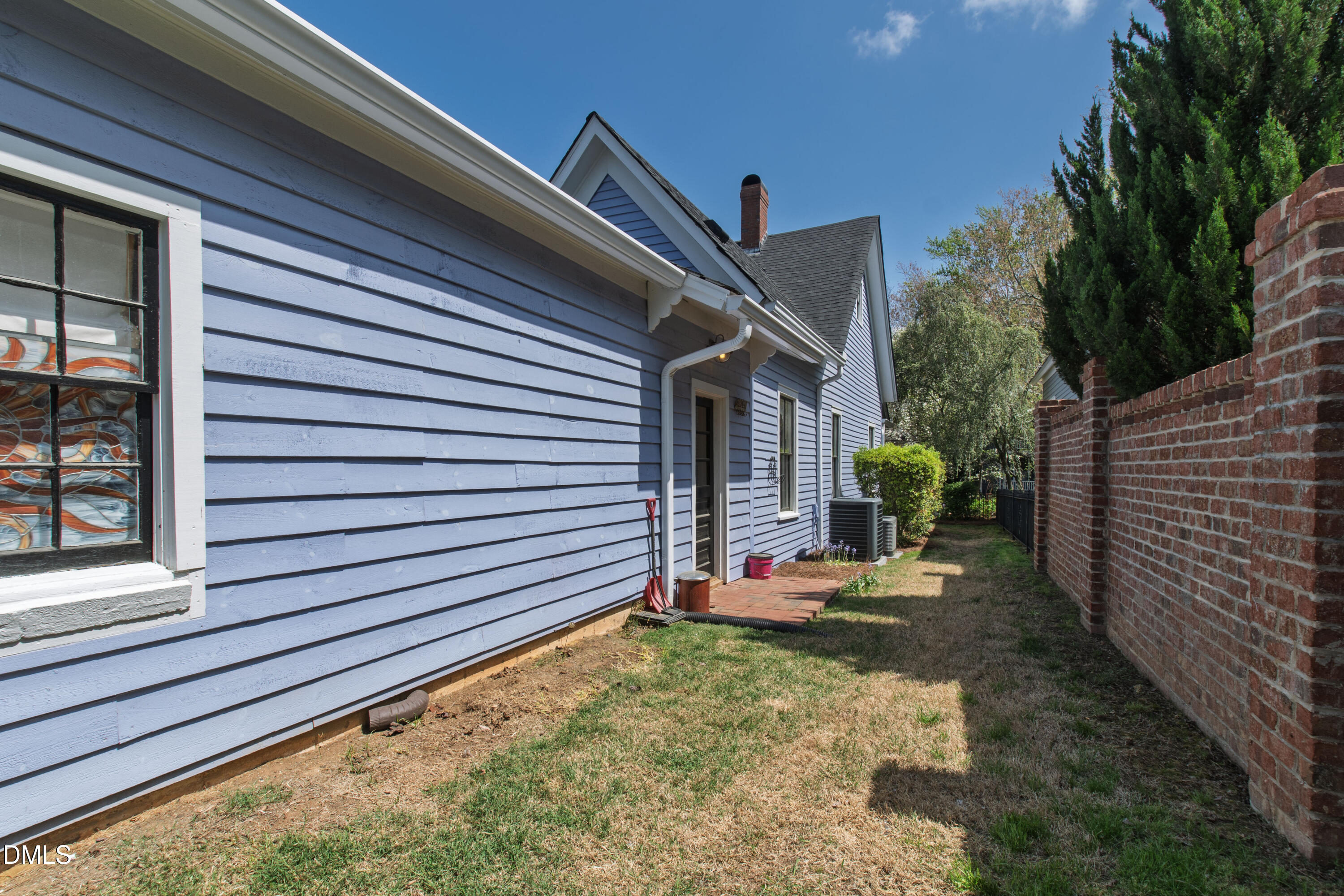 225 Elm Street
