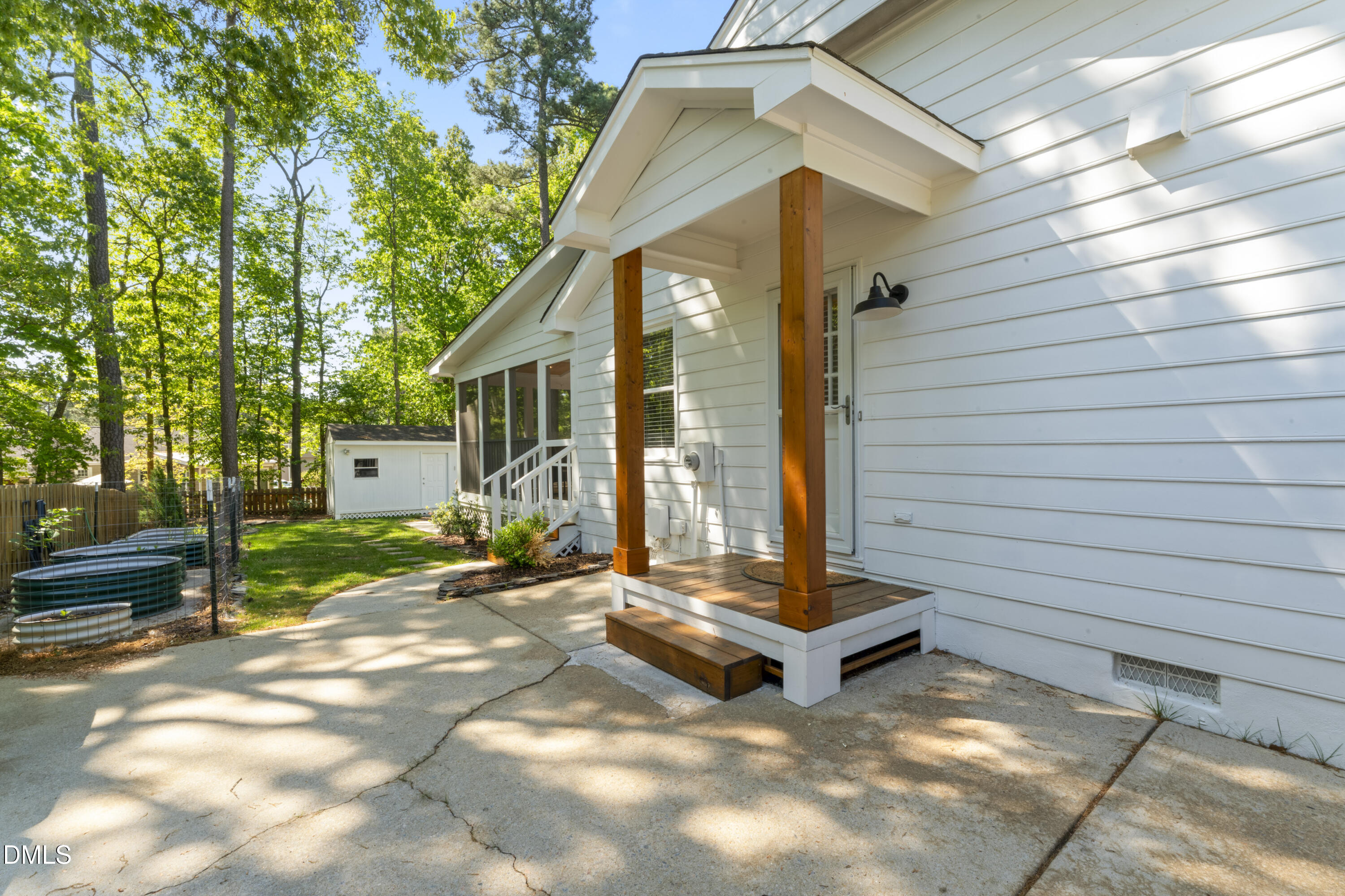 204 Rosehaven Drive