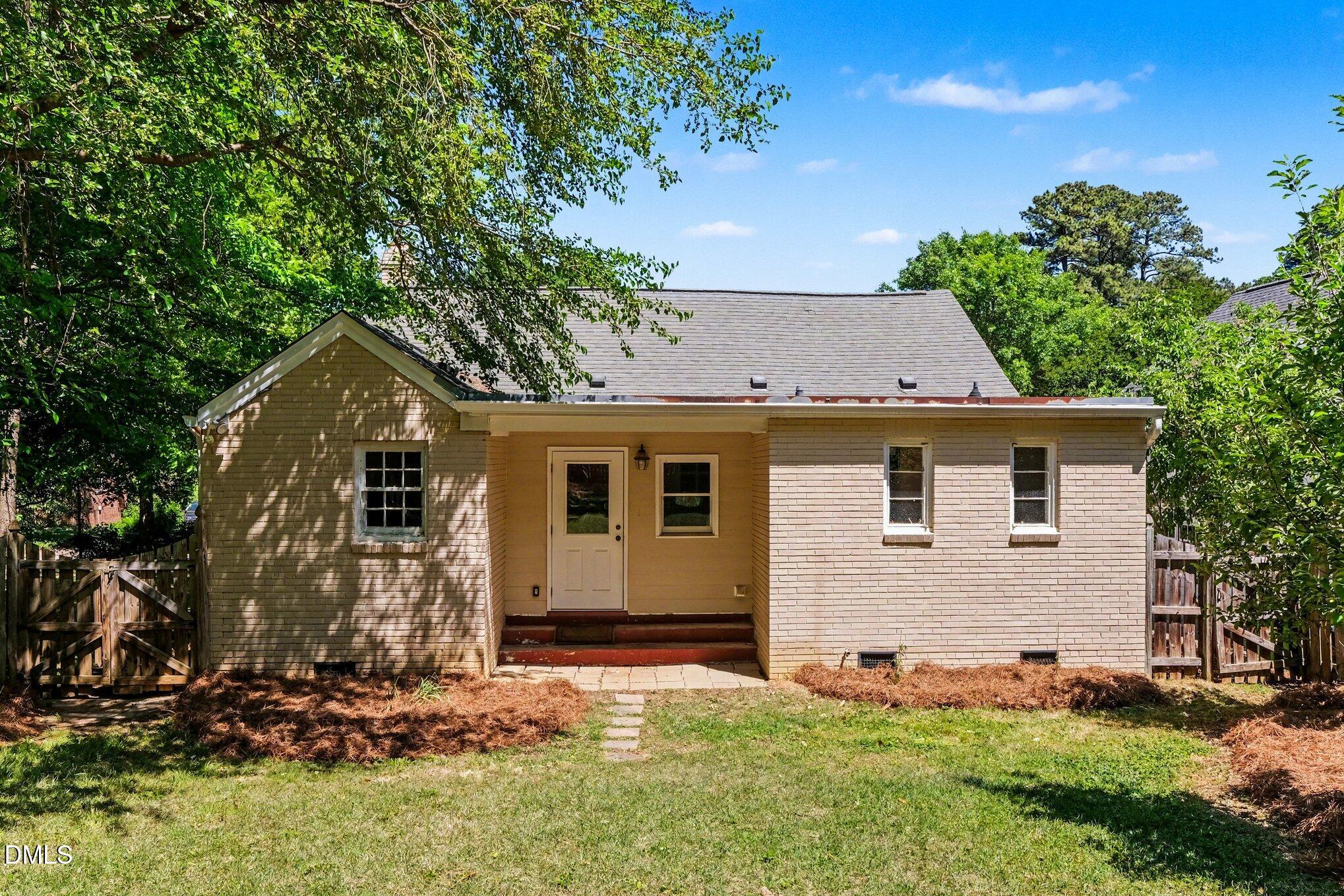 214 Lafayette Road