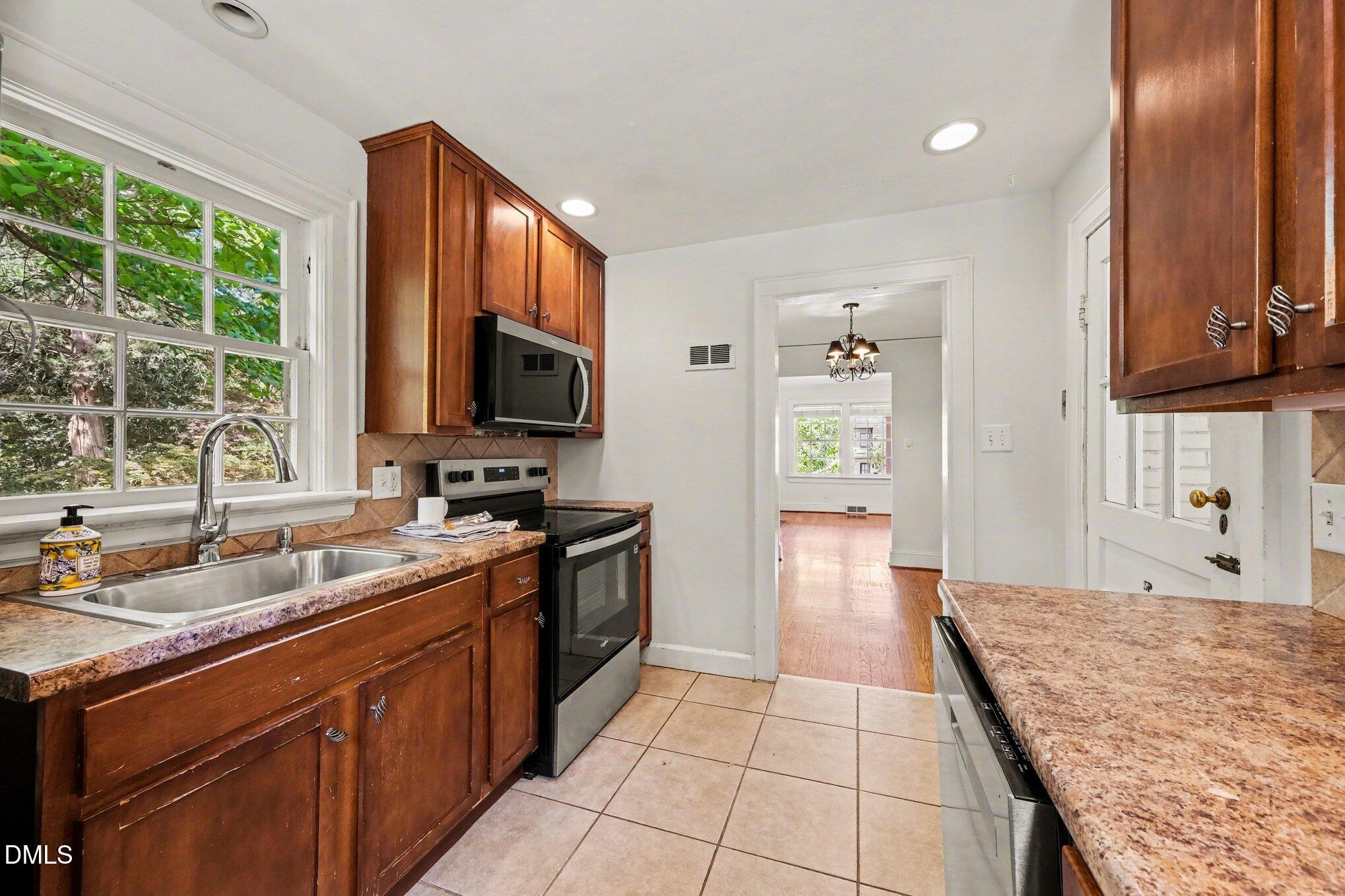 214 Lafayette Road
