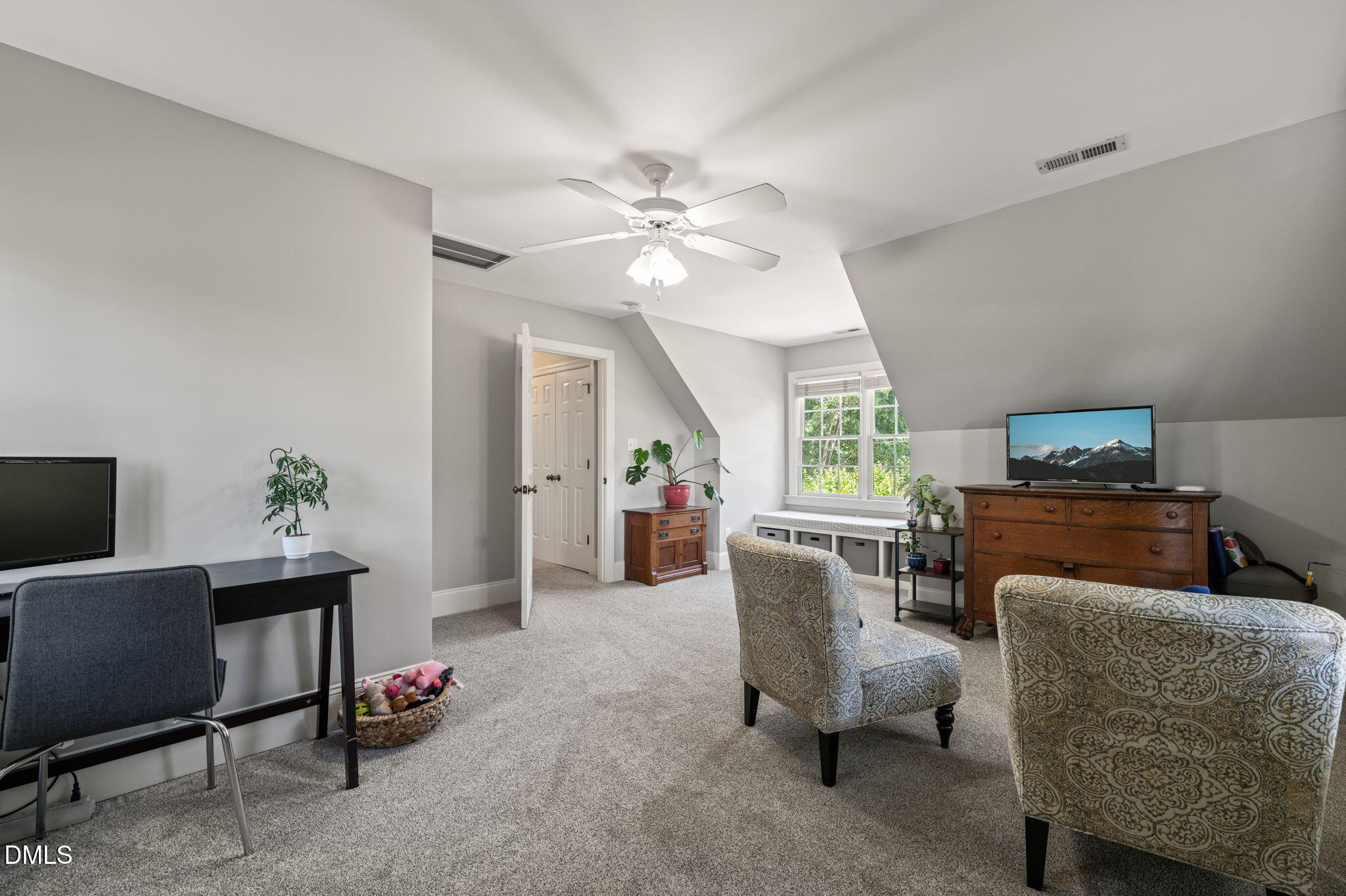 2100 Crispland Court