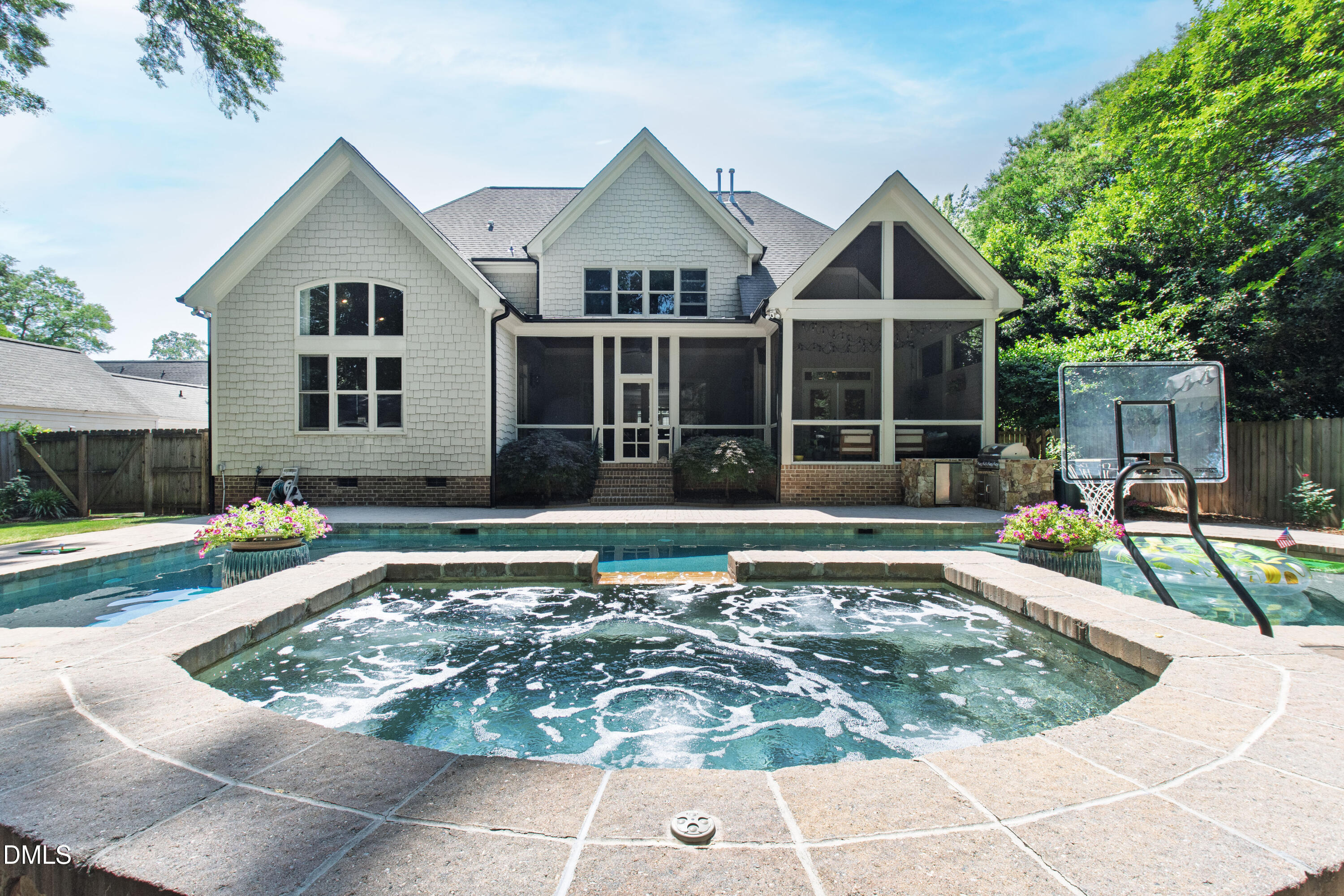 2805 Anderson Drive