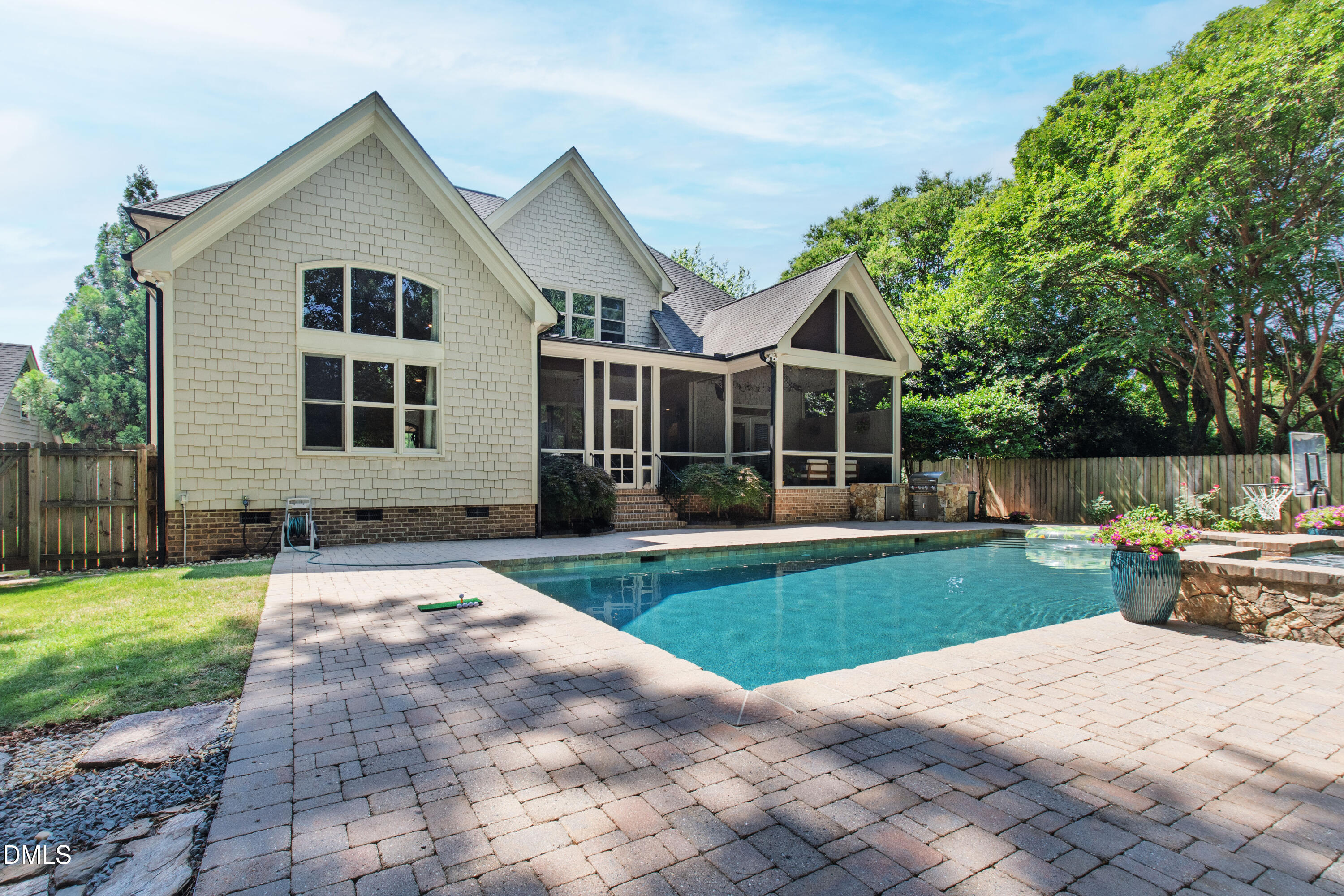 2805 Anderson Drive
