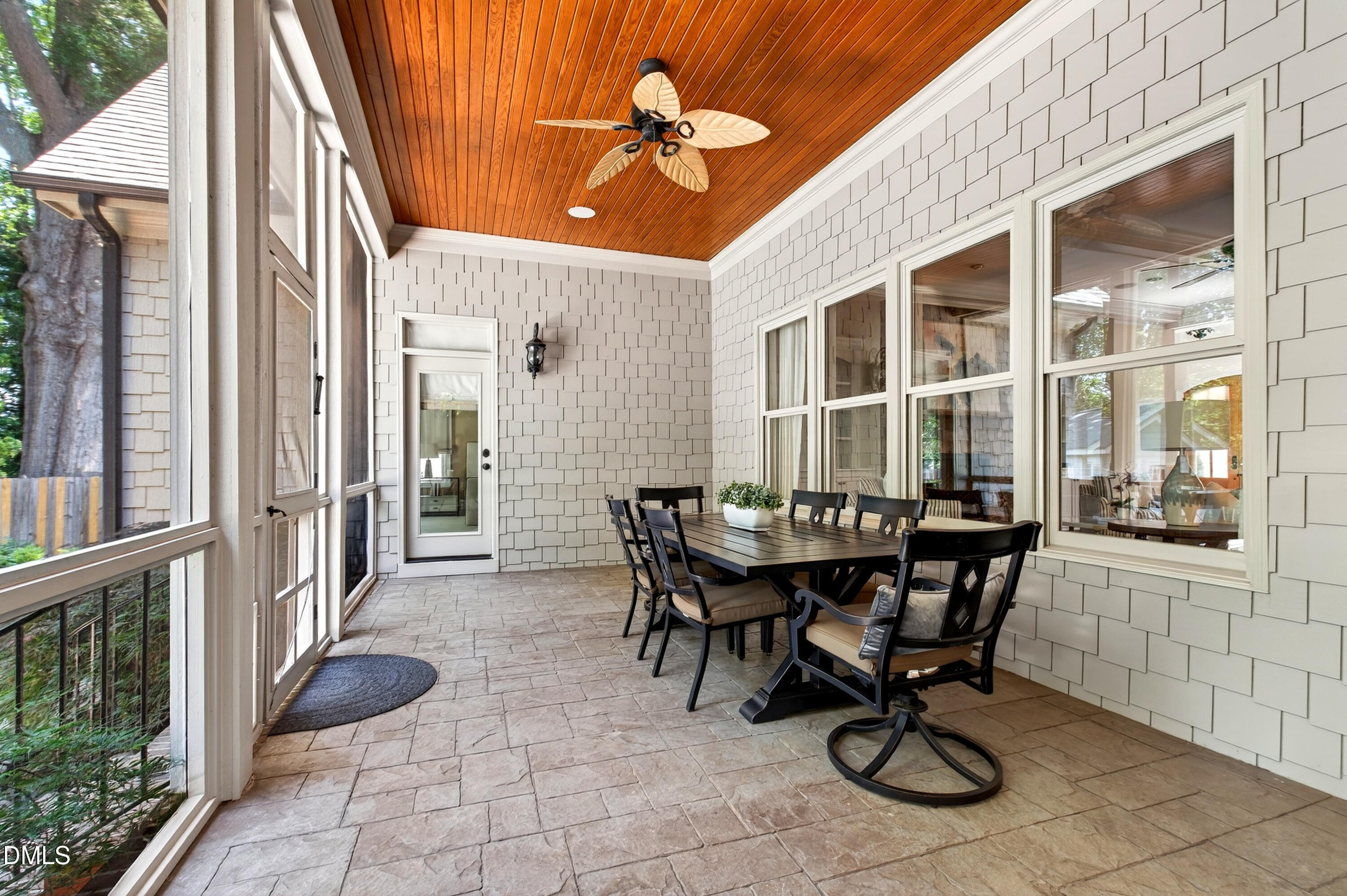 2805 Anderson Drive