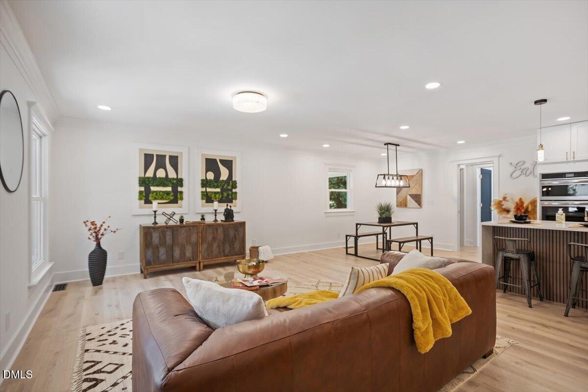 6033 N Hills Drive