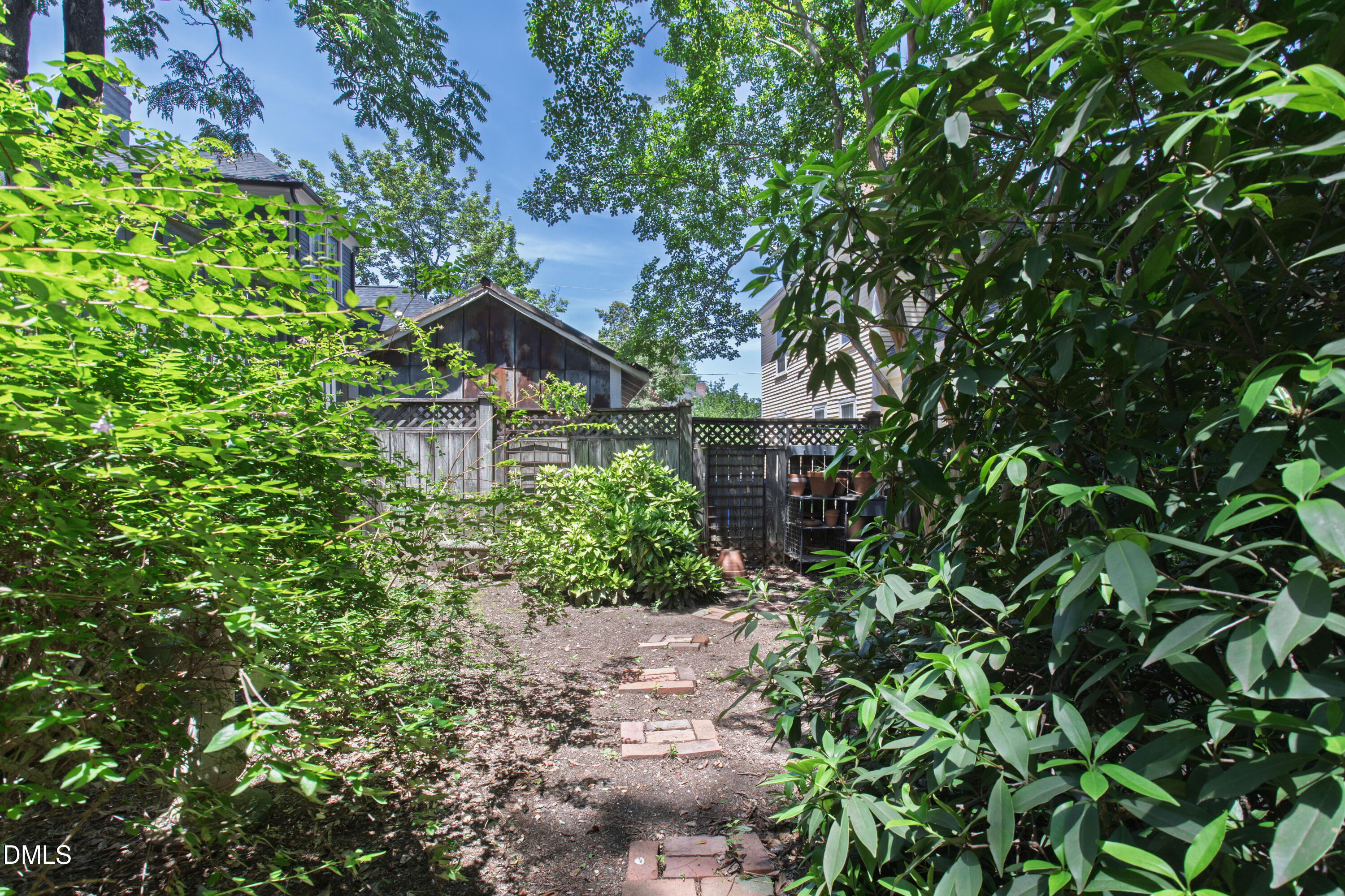 124 N Bloodworth Street
