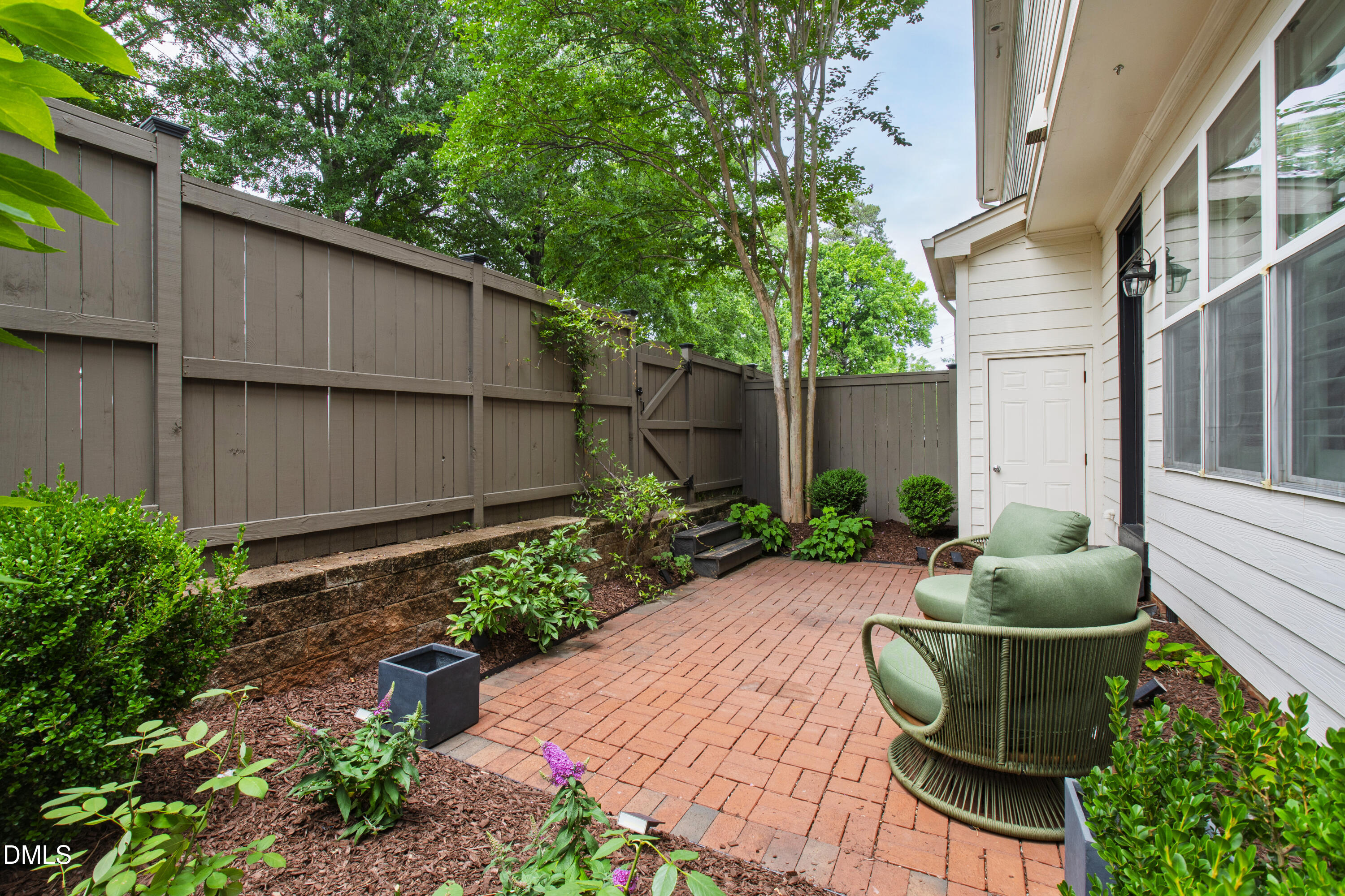 2741 Oberlin Road # 101