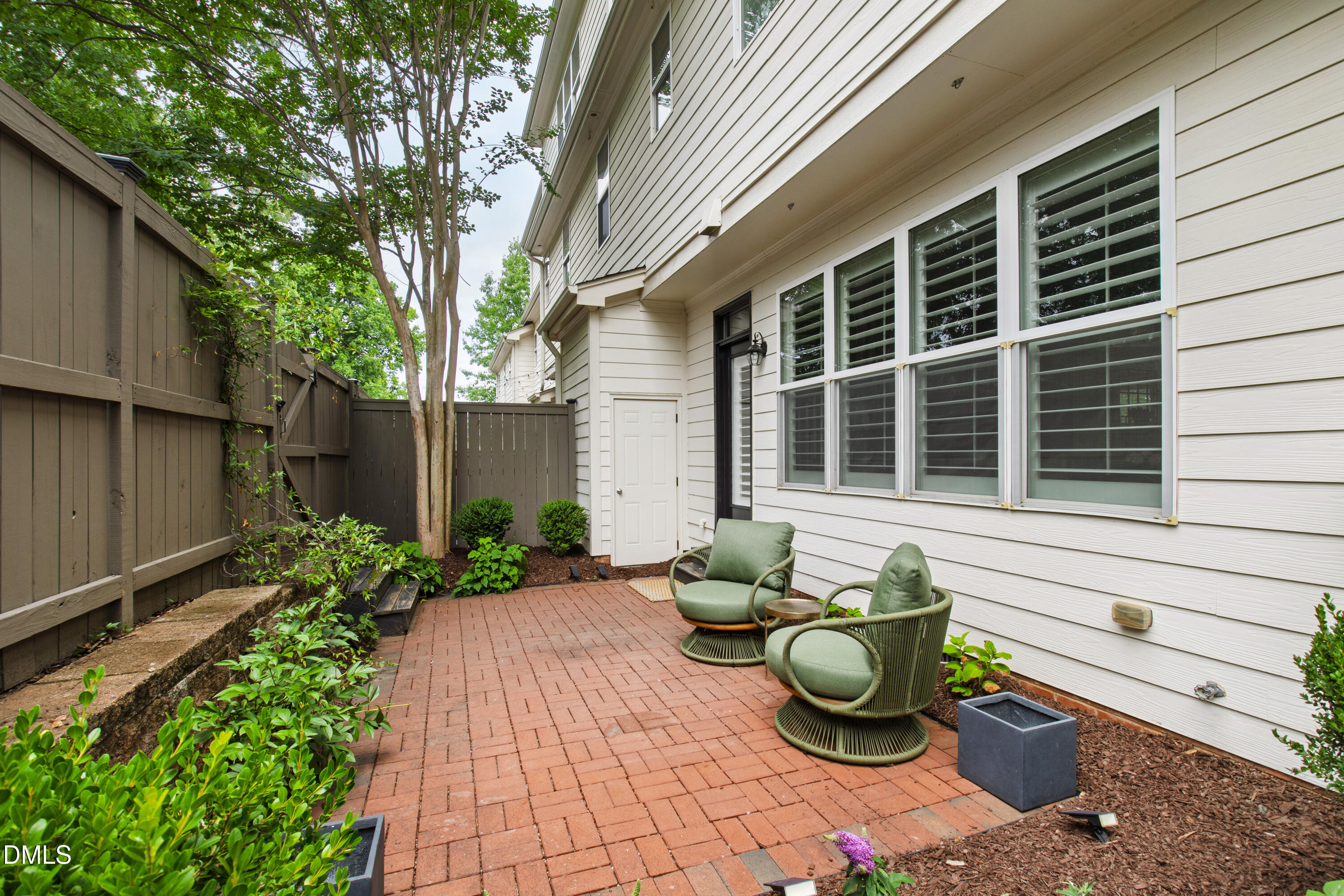 2741 Oberlin Road # 101