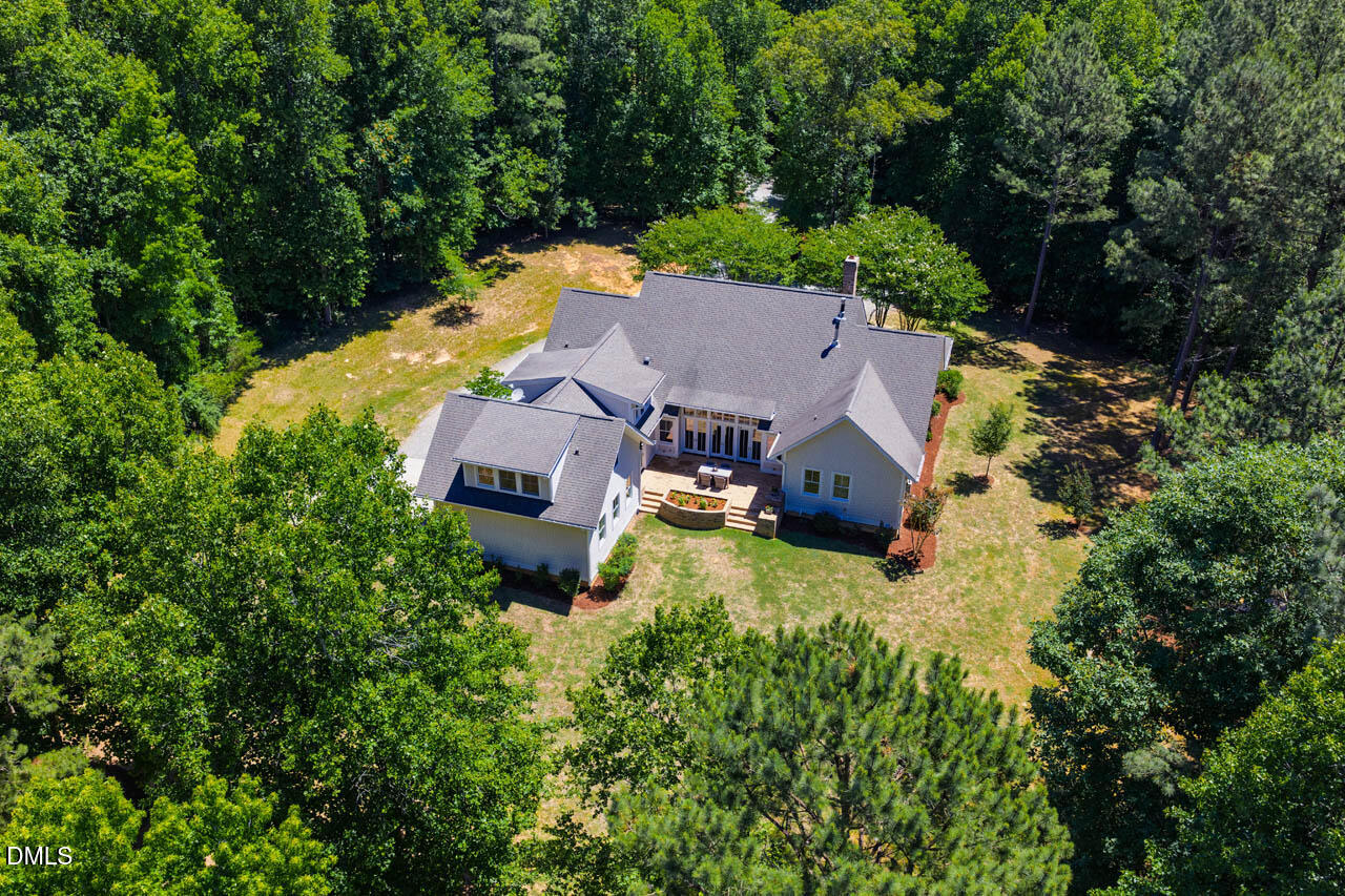 808 Solitude Point