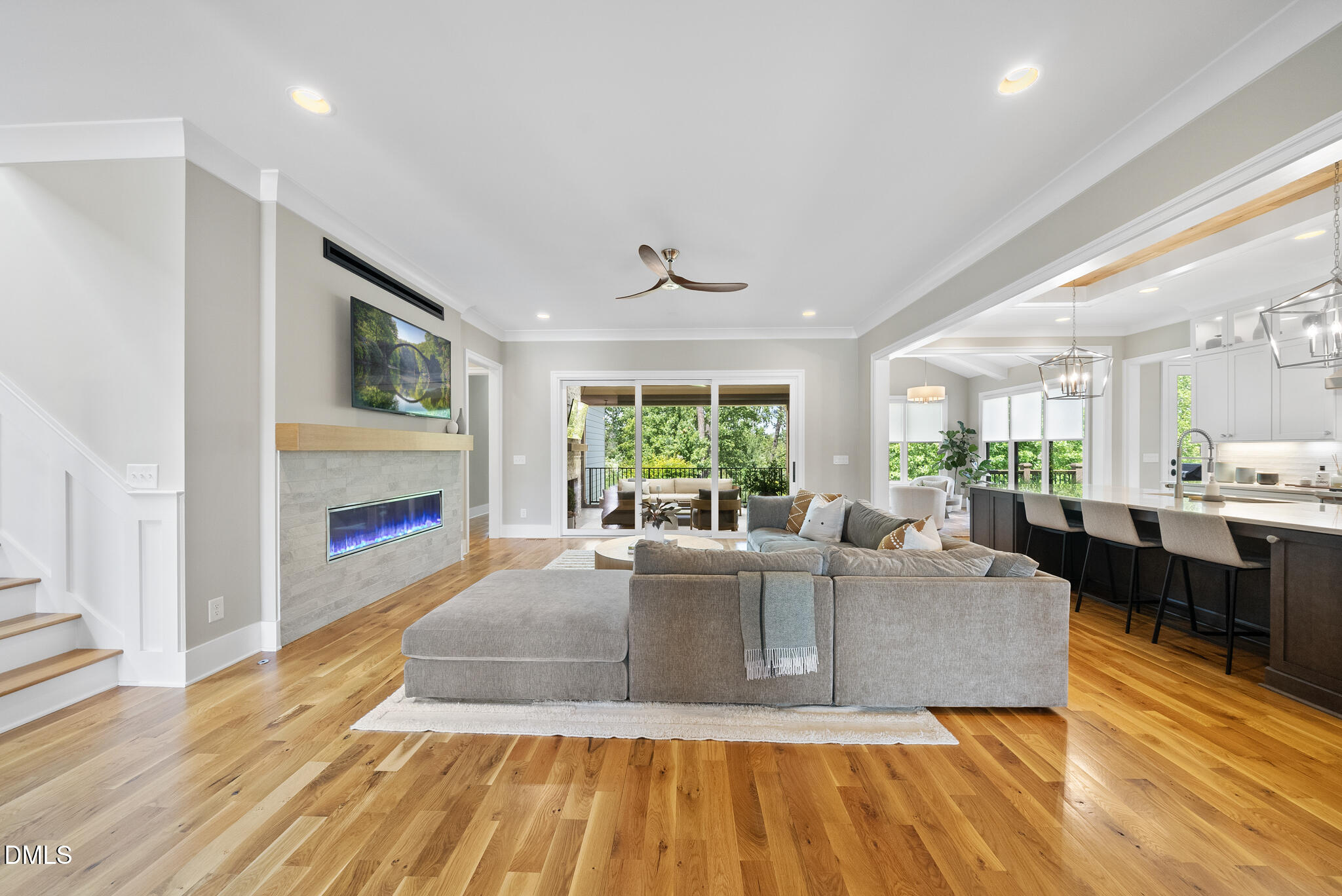 1601 Montvale Grant Way