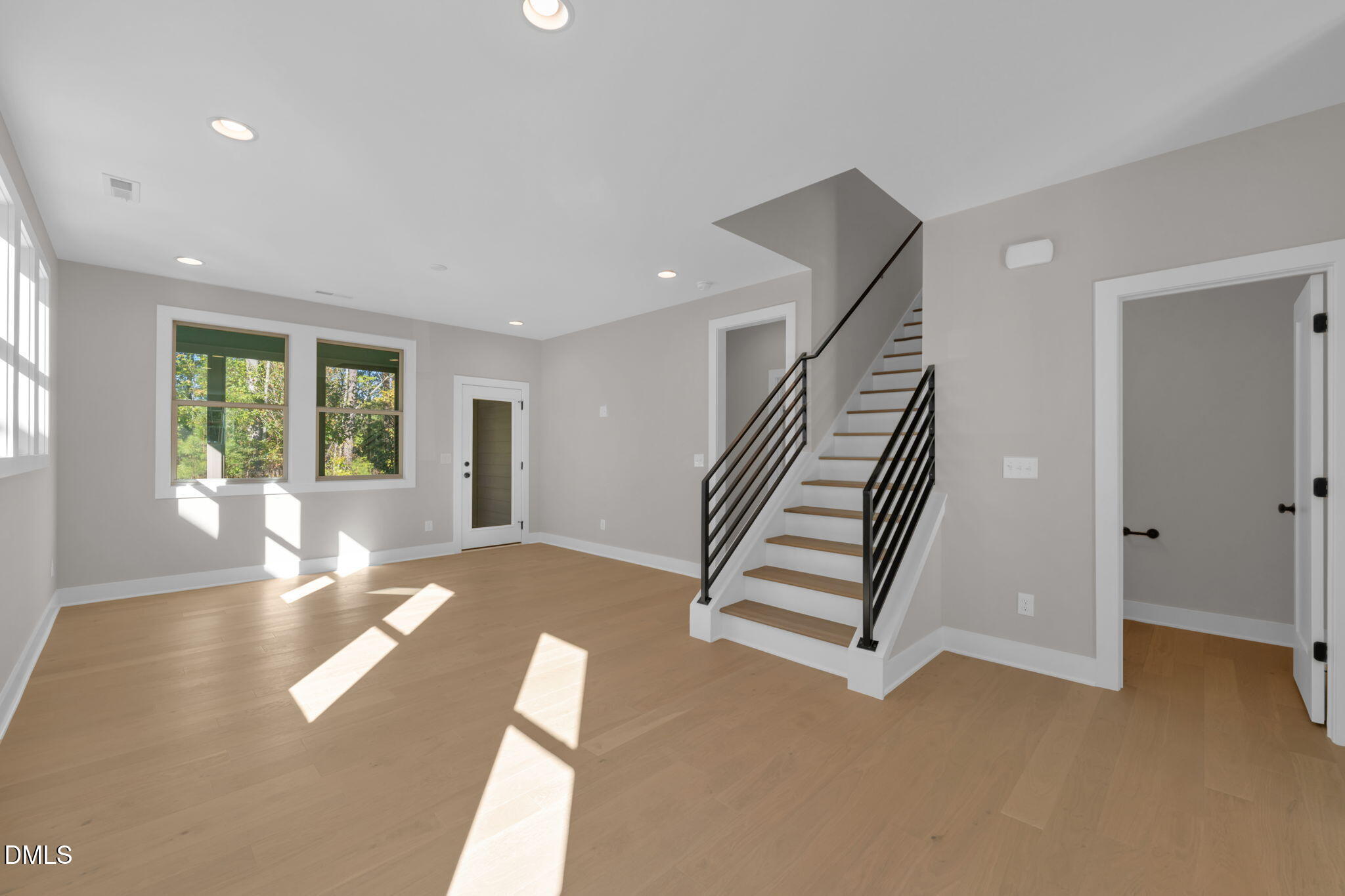 717 Mirkwood Avenue
