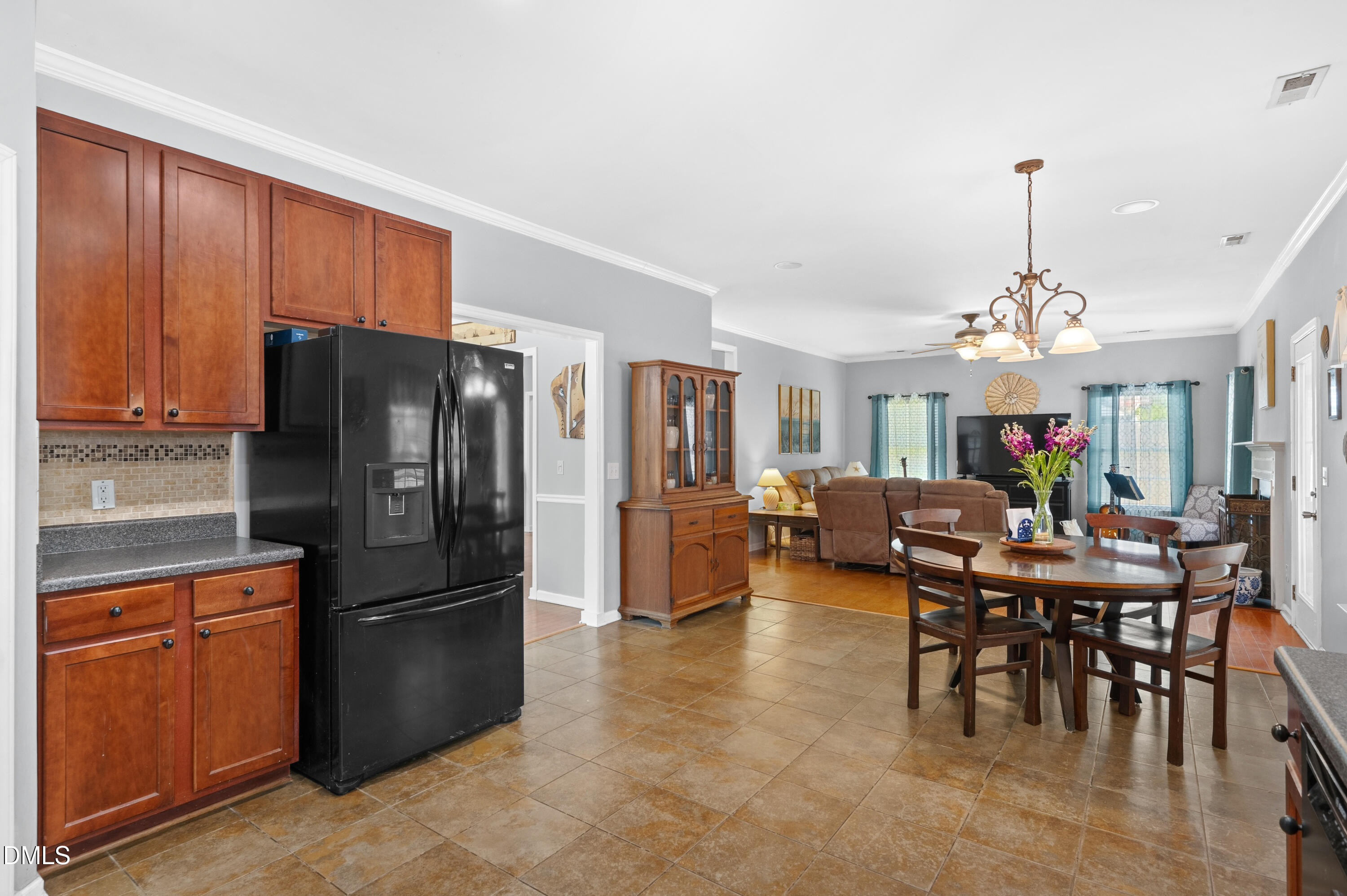 605 Pyracantha Drive