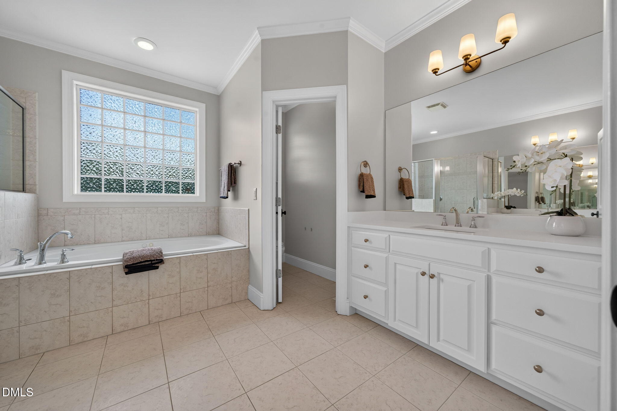4908 Majestic Prince Court