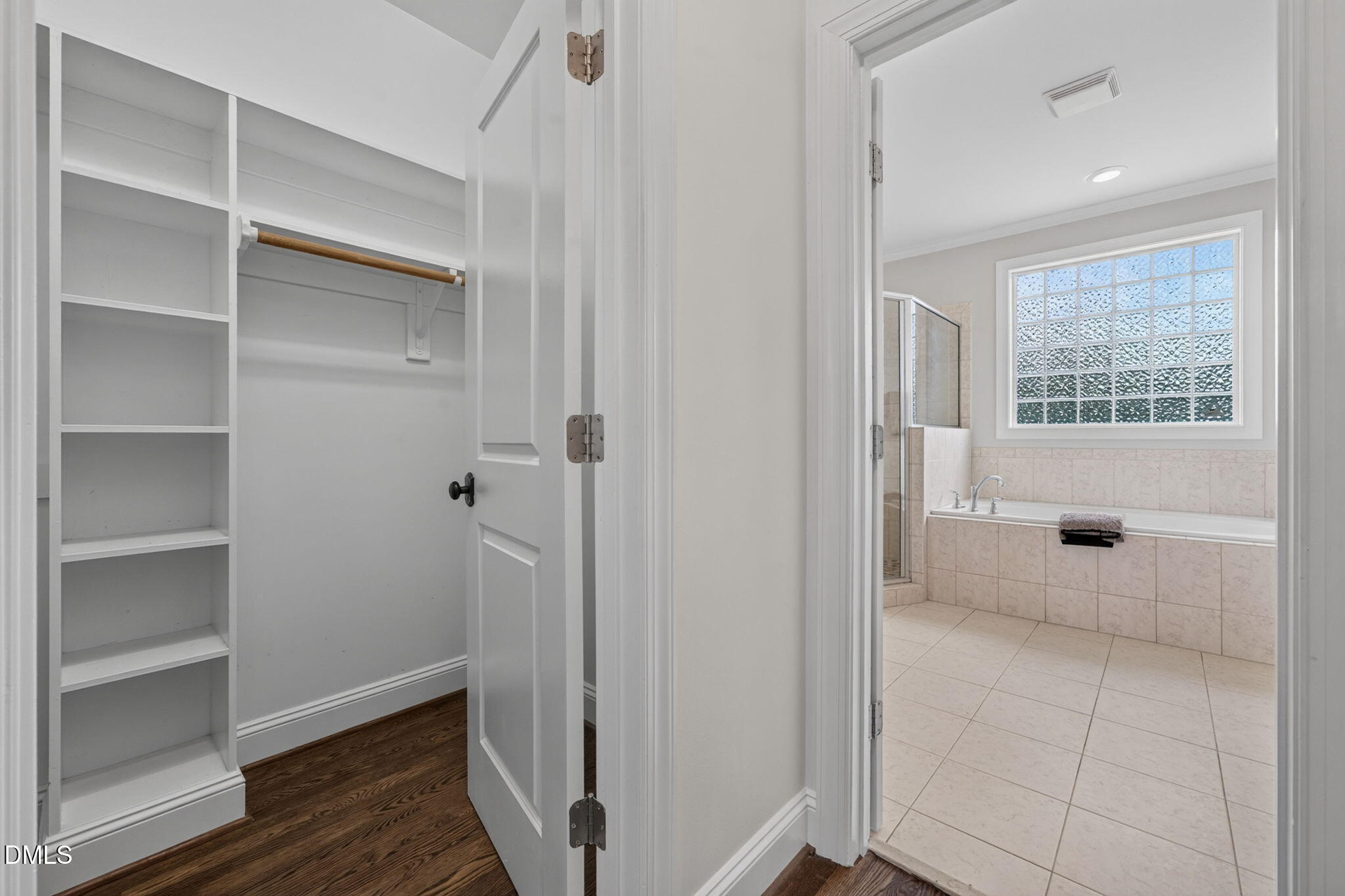 4908 Majestic Prince Court