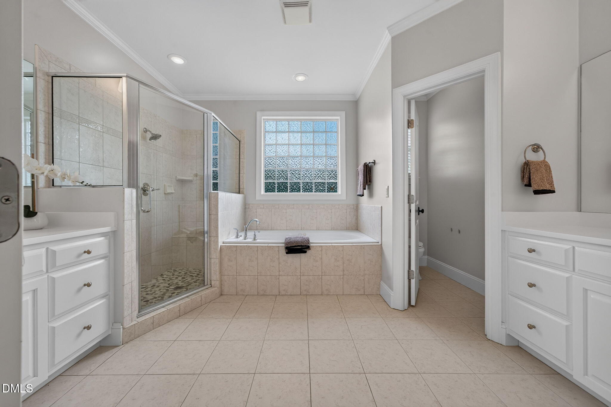4908 Majestic Prince Court