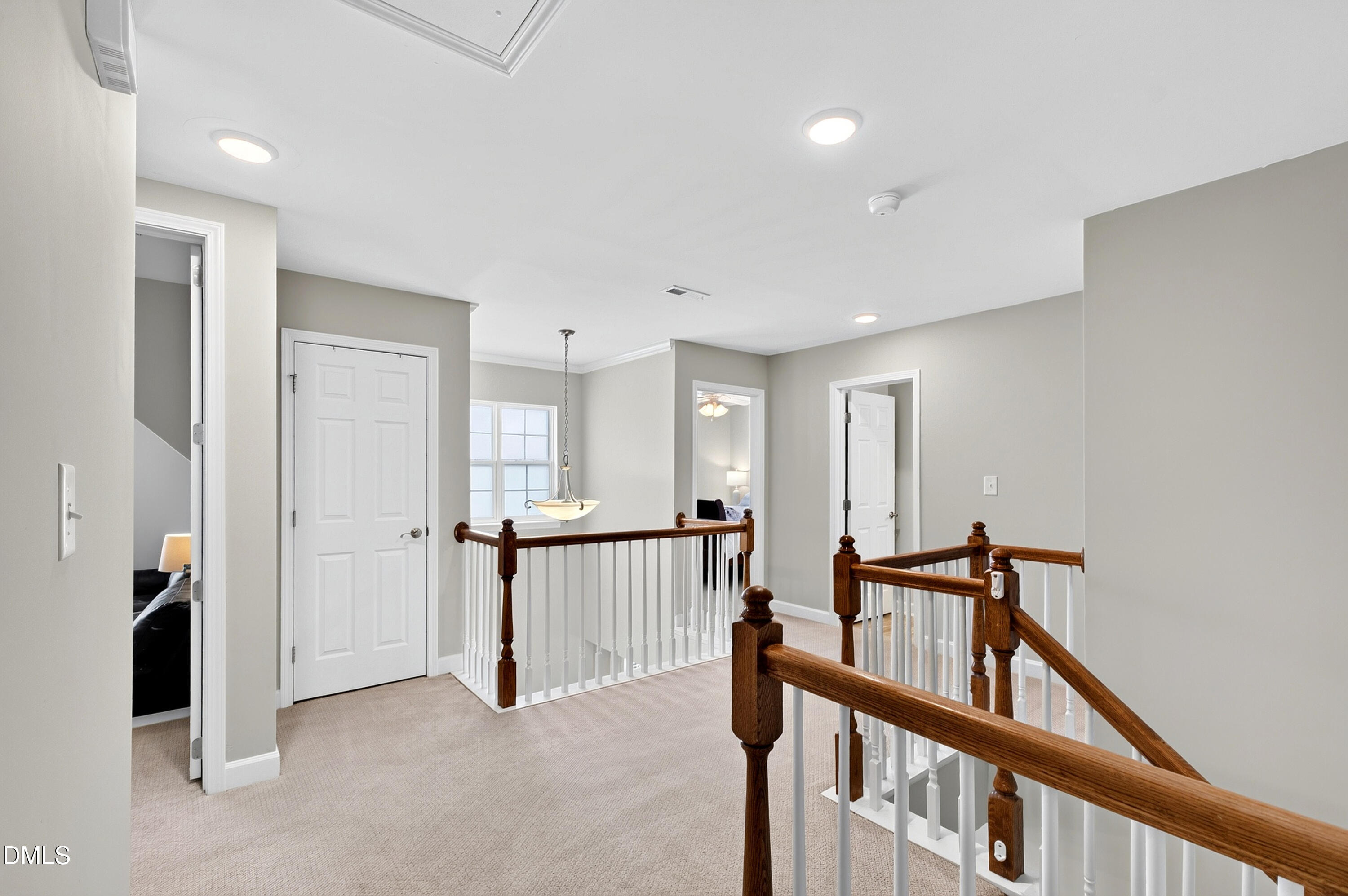 6220 Amber Bluffs Crescent