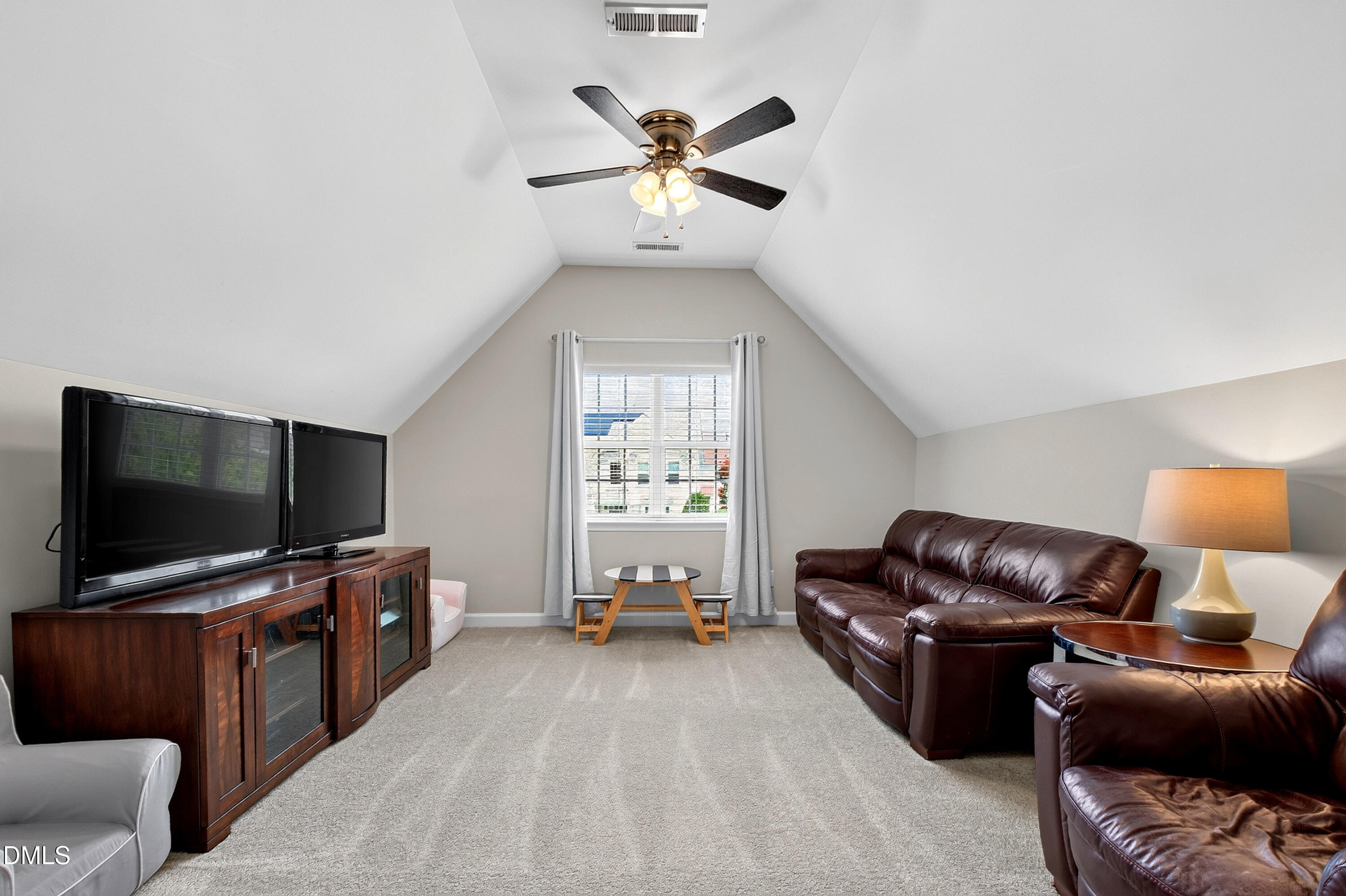 6220 Amber Bluffs Crescent