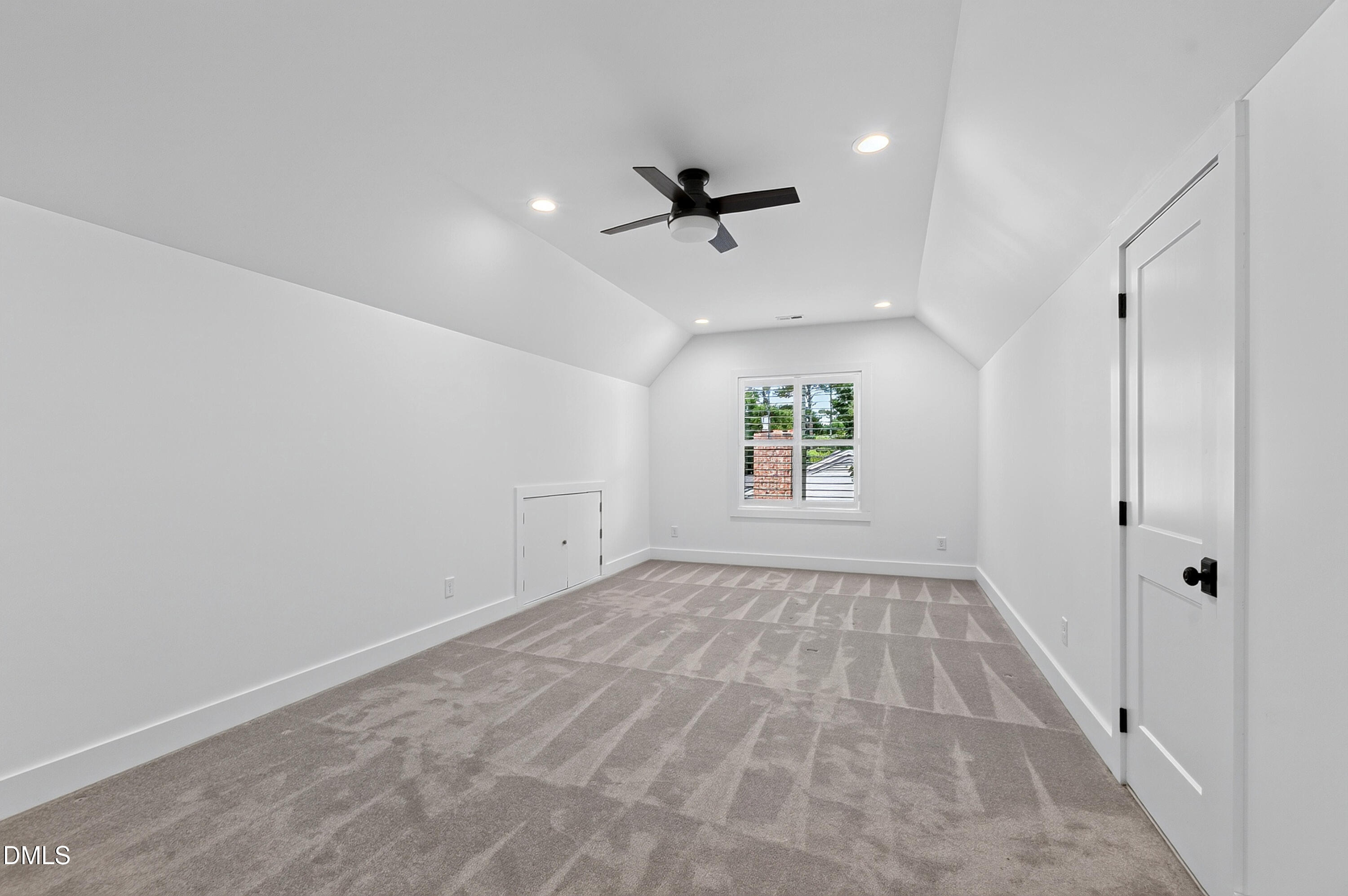5021 Sandlewood Drive