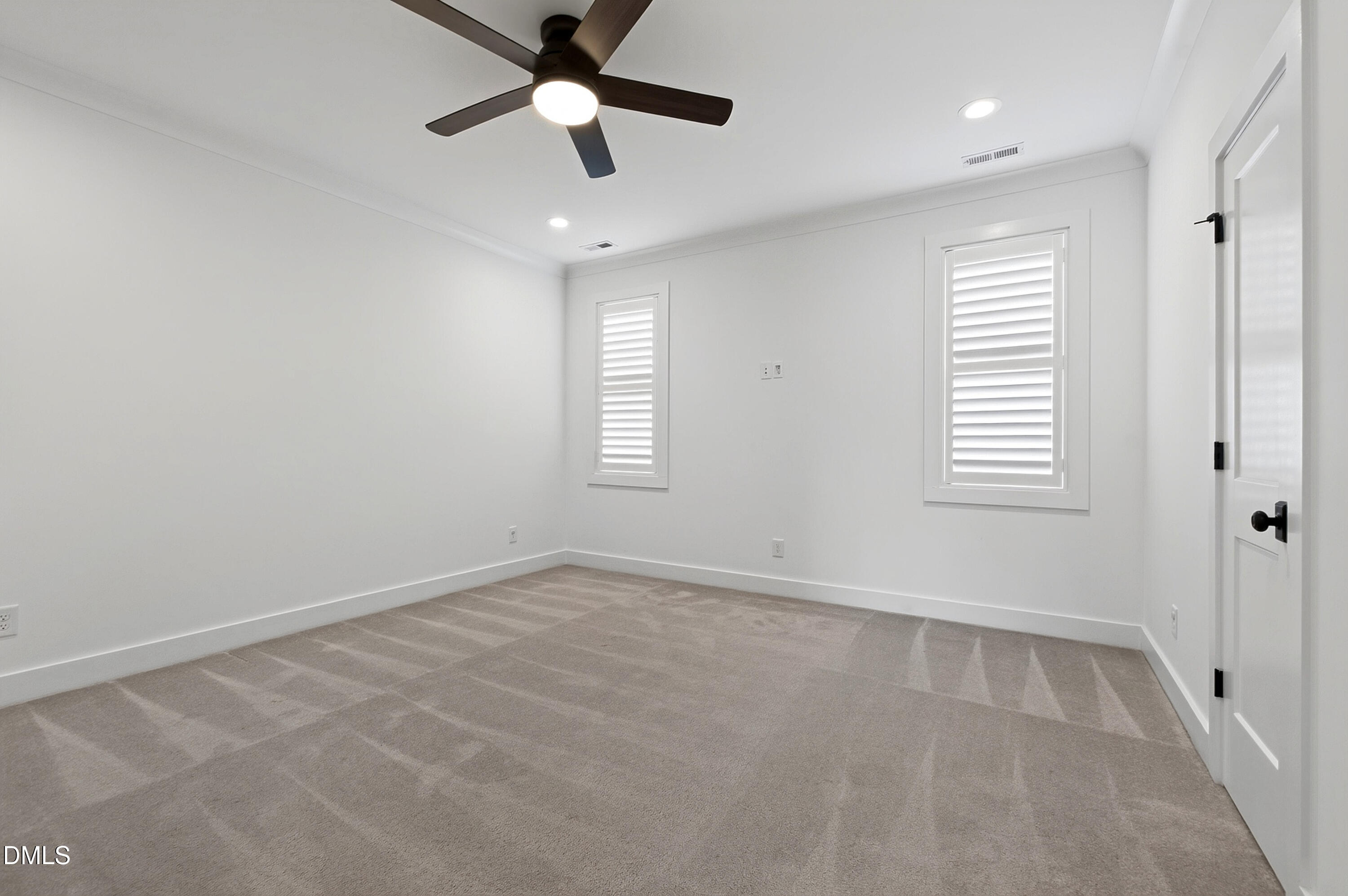 5021 Sandlewood Drive