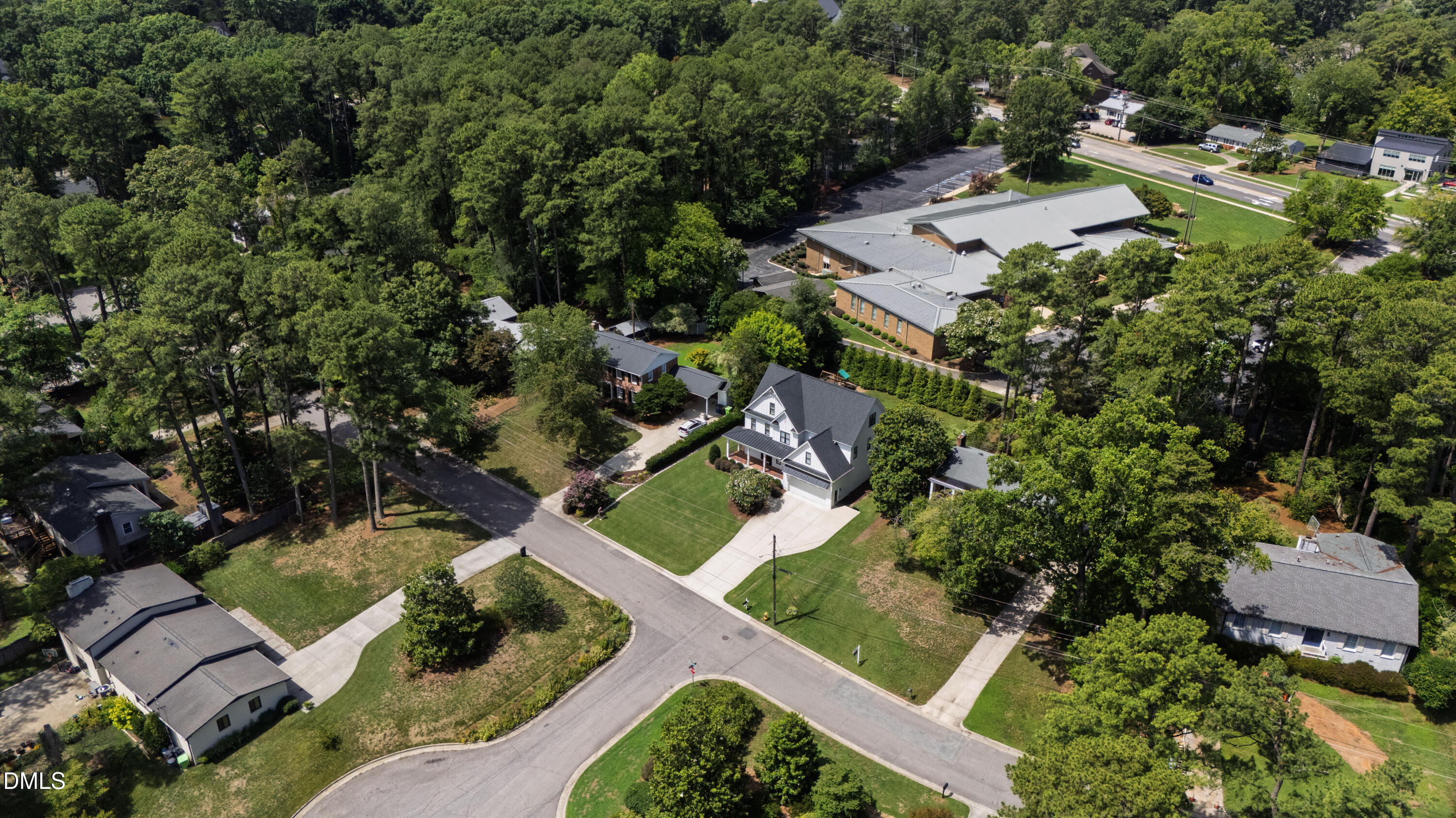 5021 Sandlewood Drive