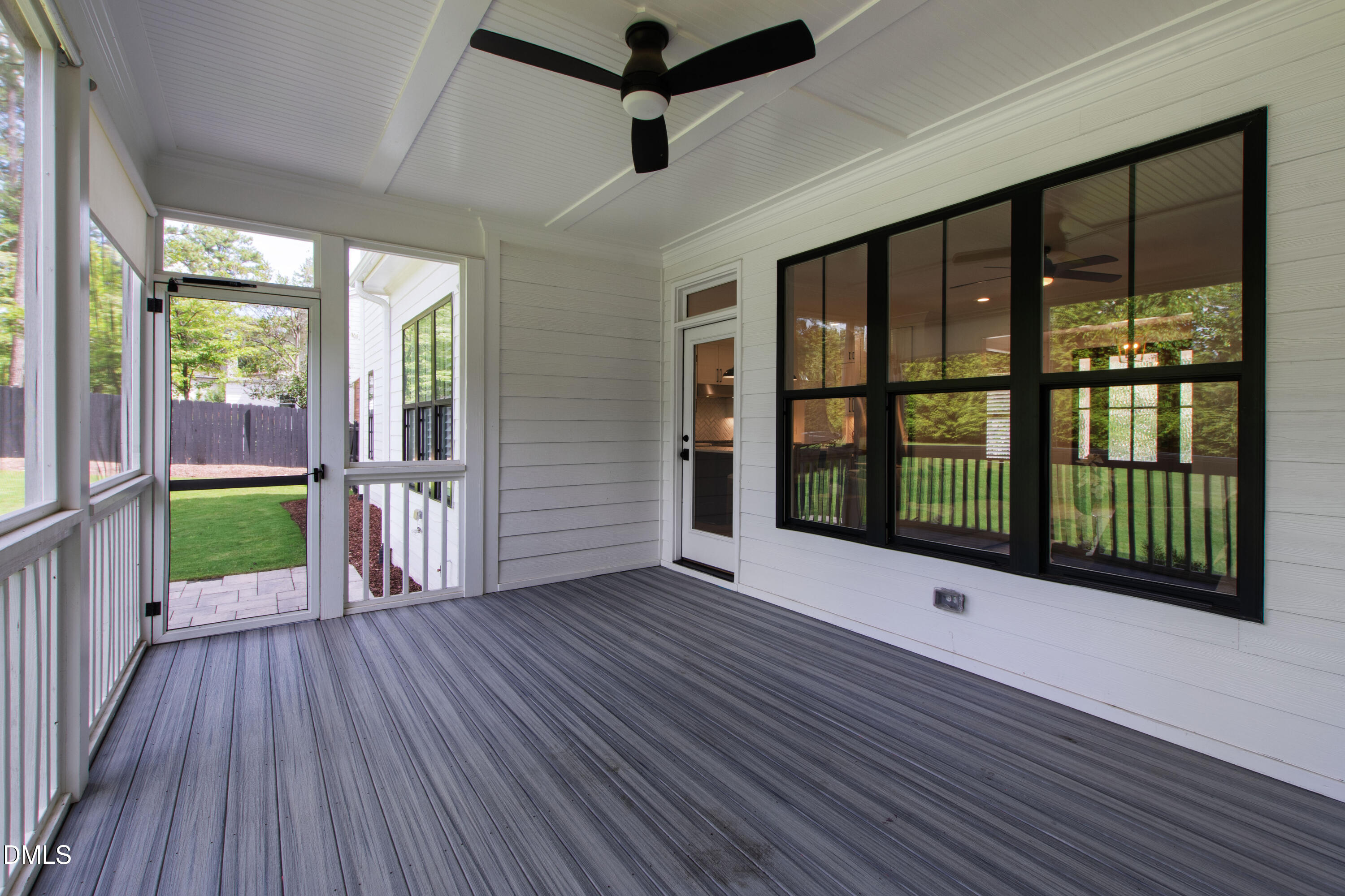 5021 Sandlewood Drive
