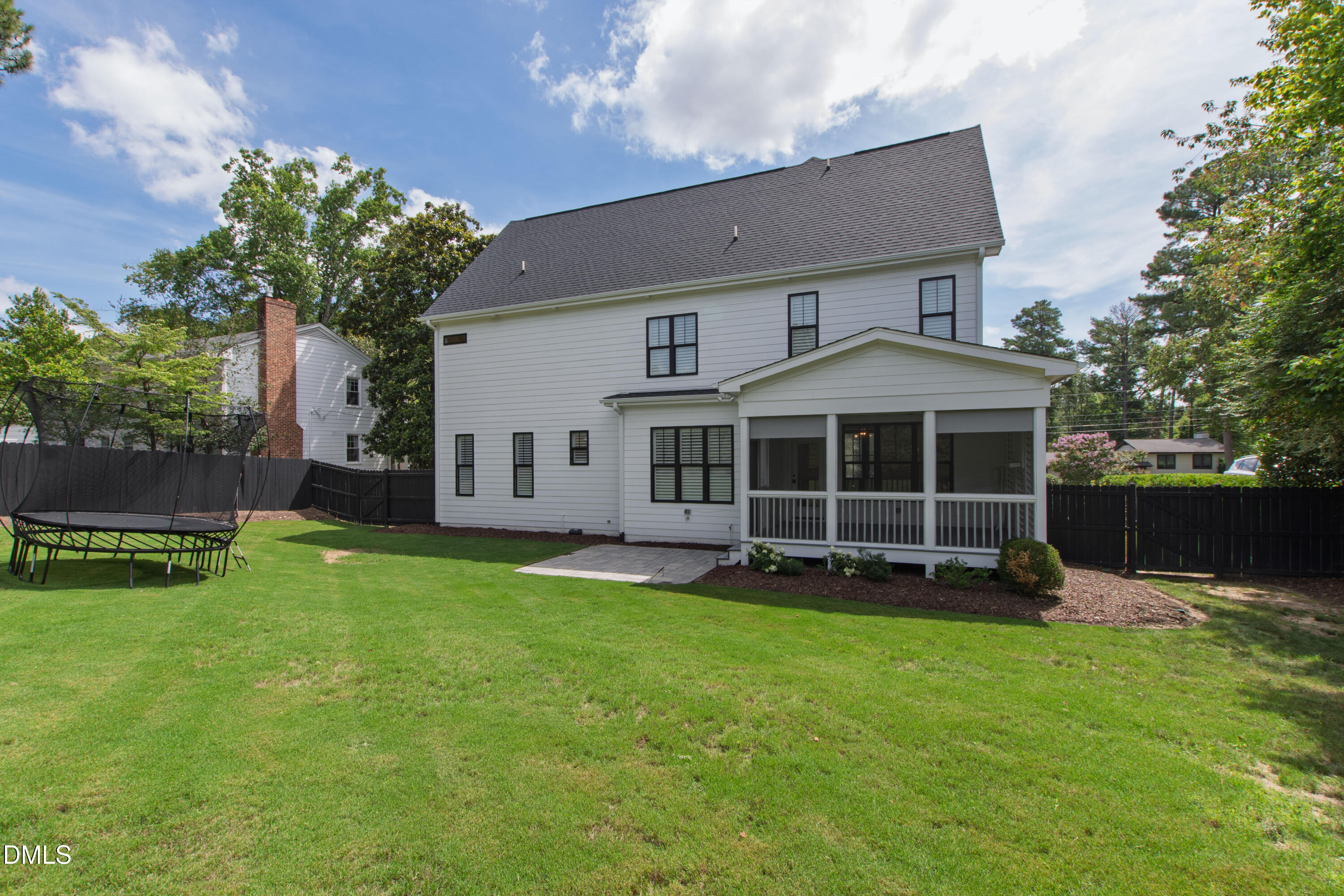 5021 Sandlewood Drive
