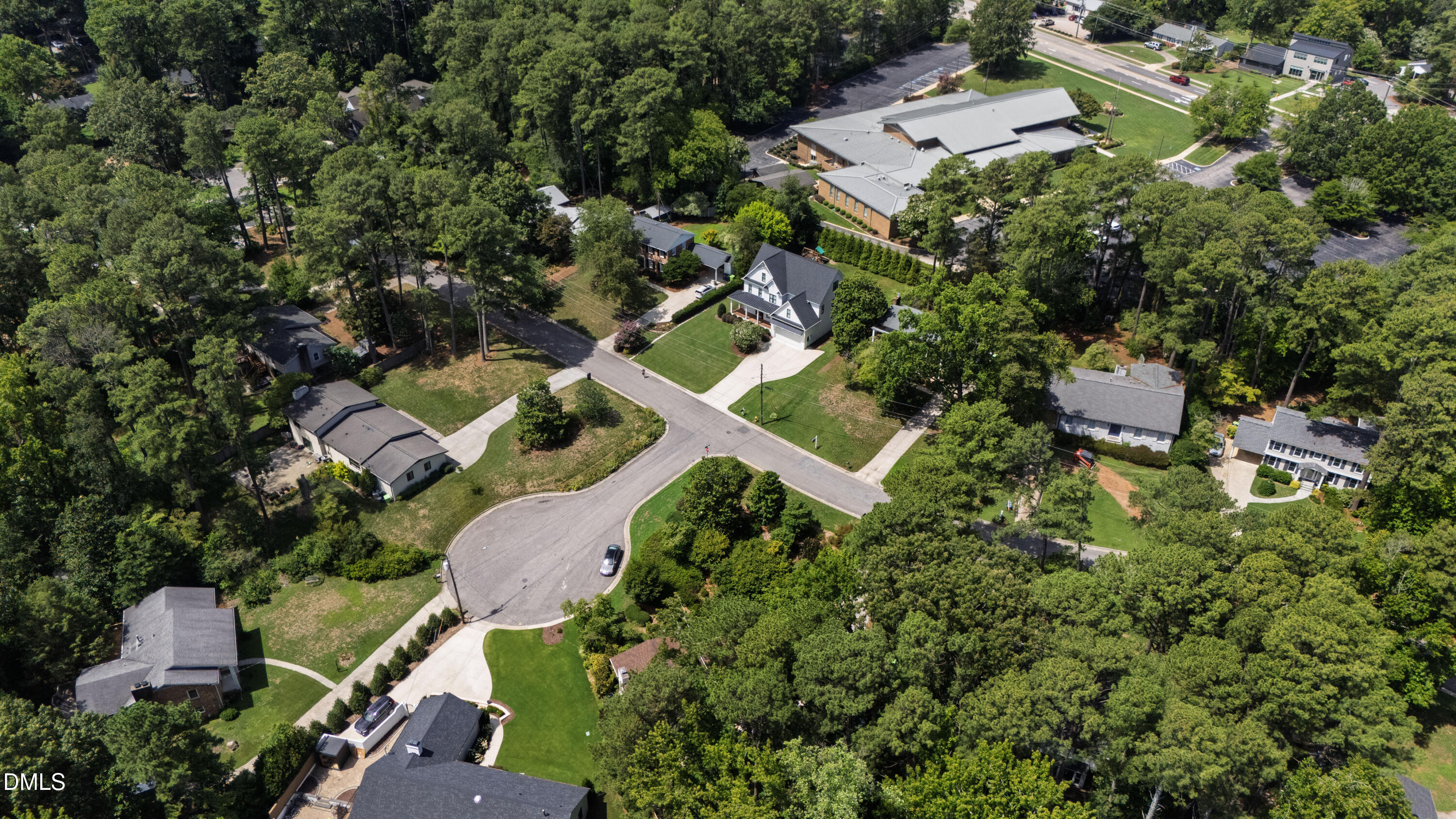 5021 Sandlewood Drive
