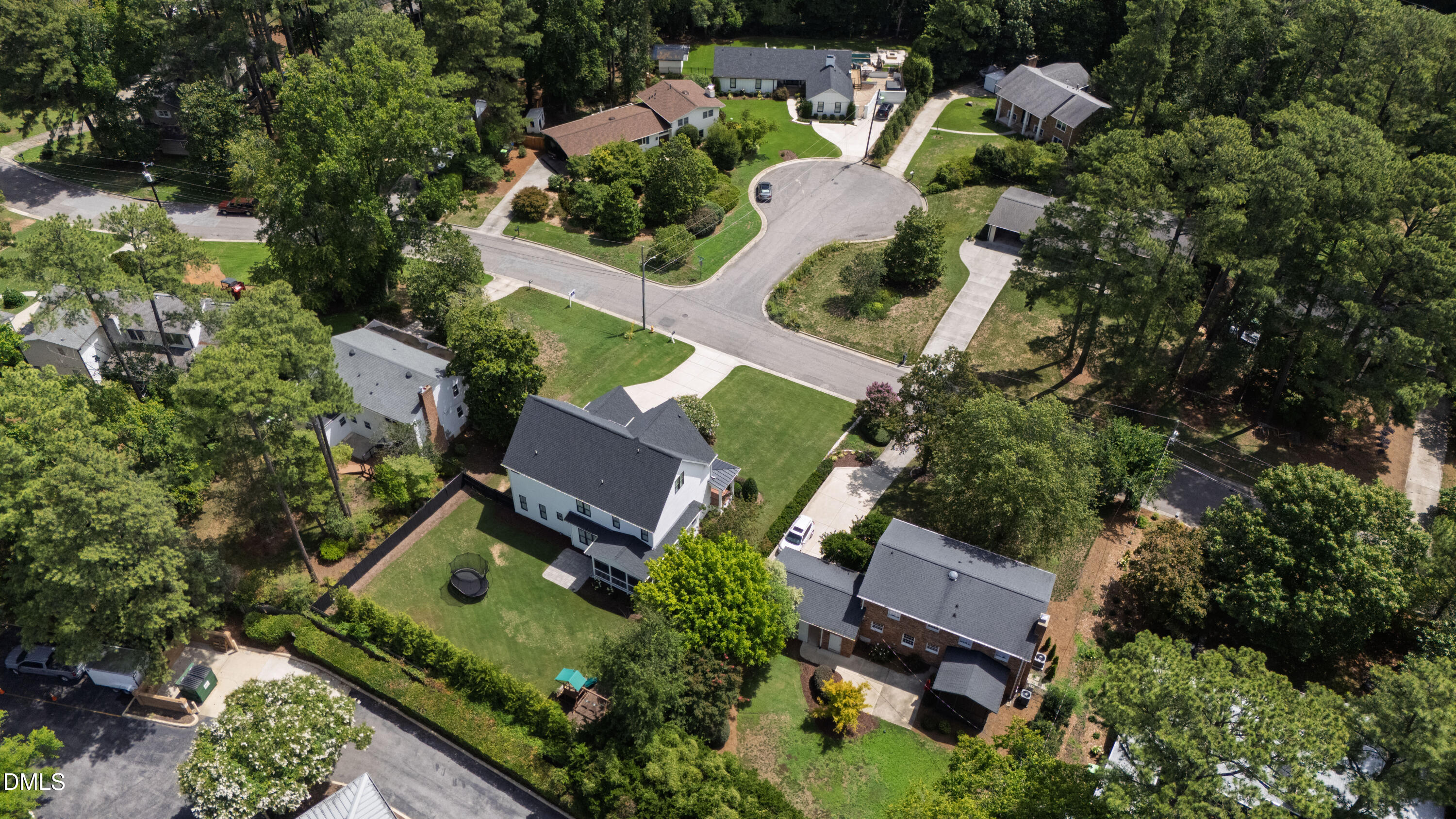 5021 Sandlewood Drive