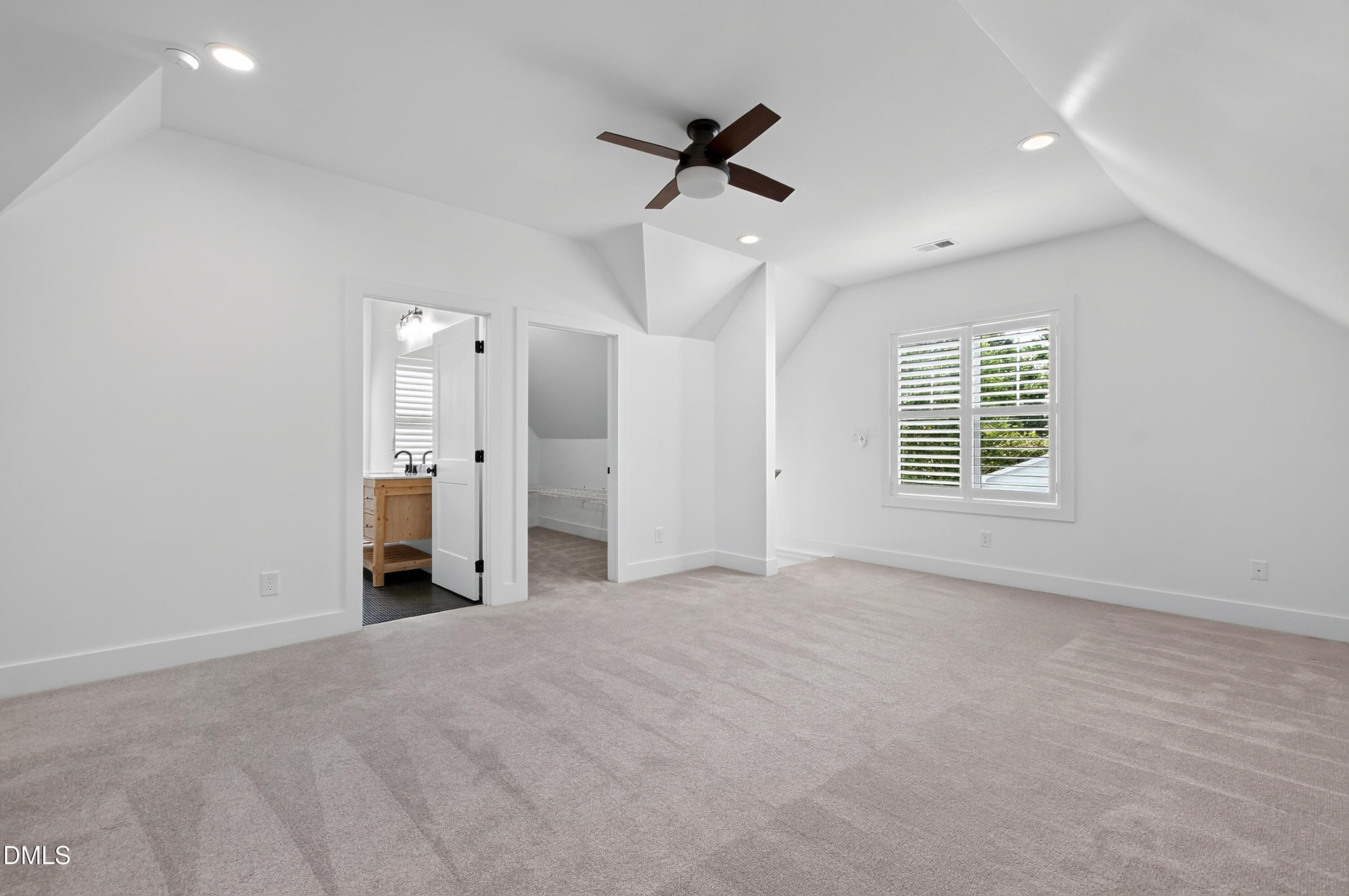 5021 Sandlewood Drive
