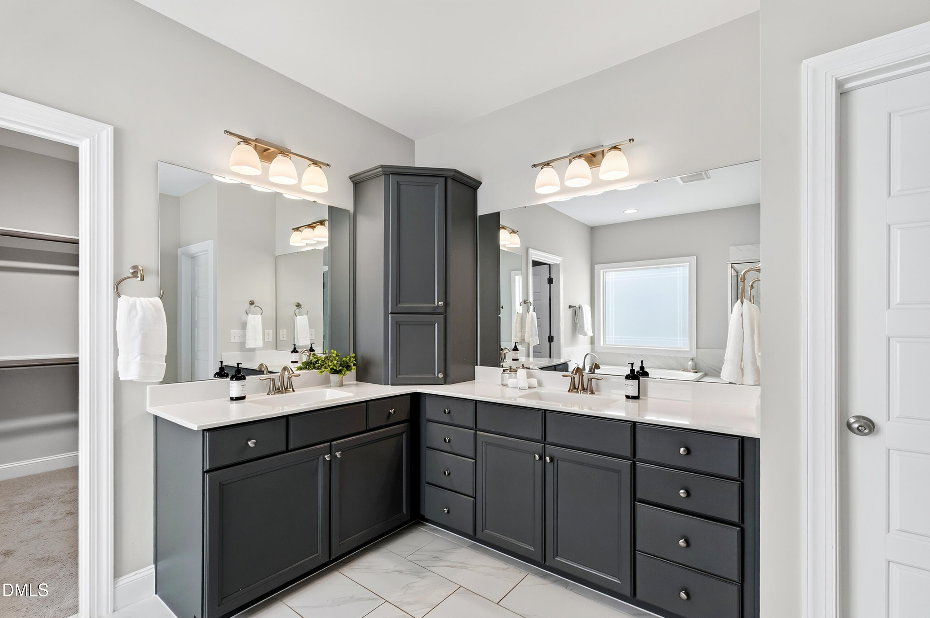 7421 Stonehenge Farm Lane