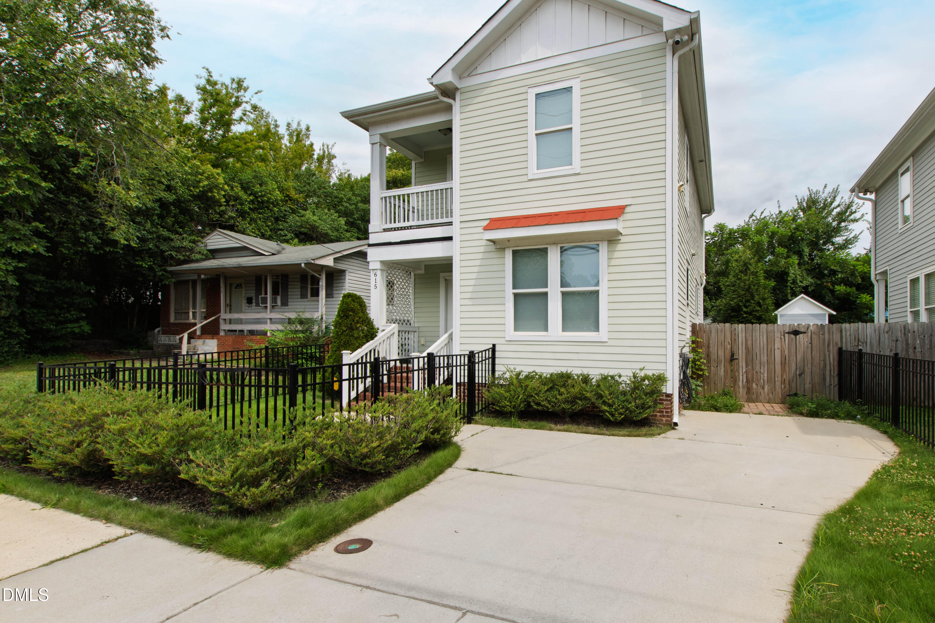 615 E Lenoir Street