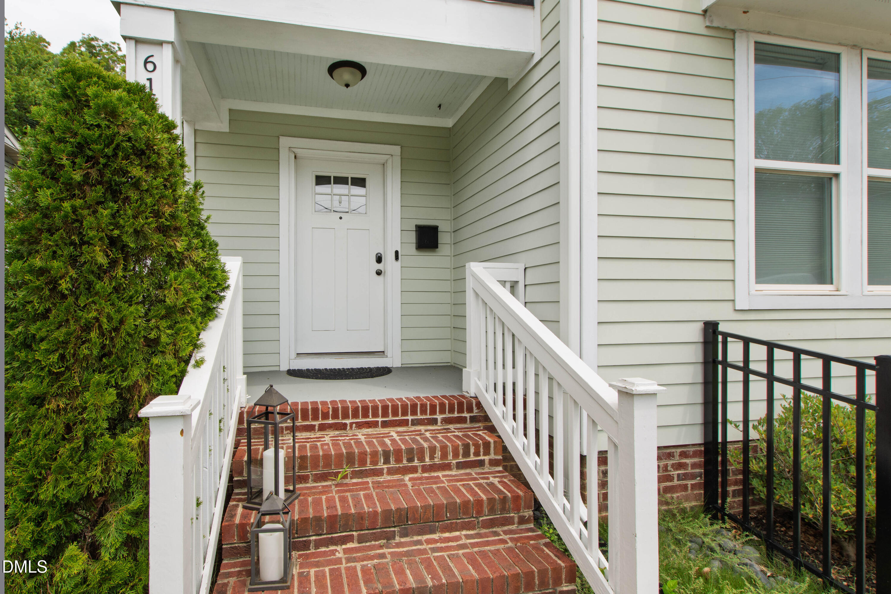 615 E Lenoir Street