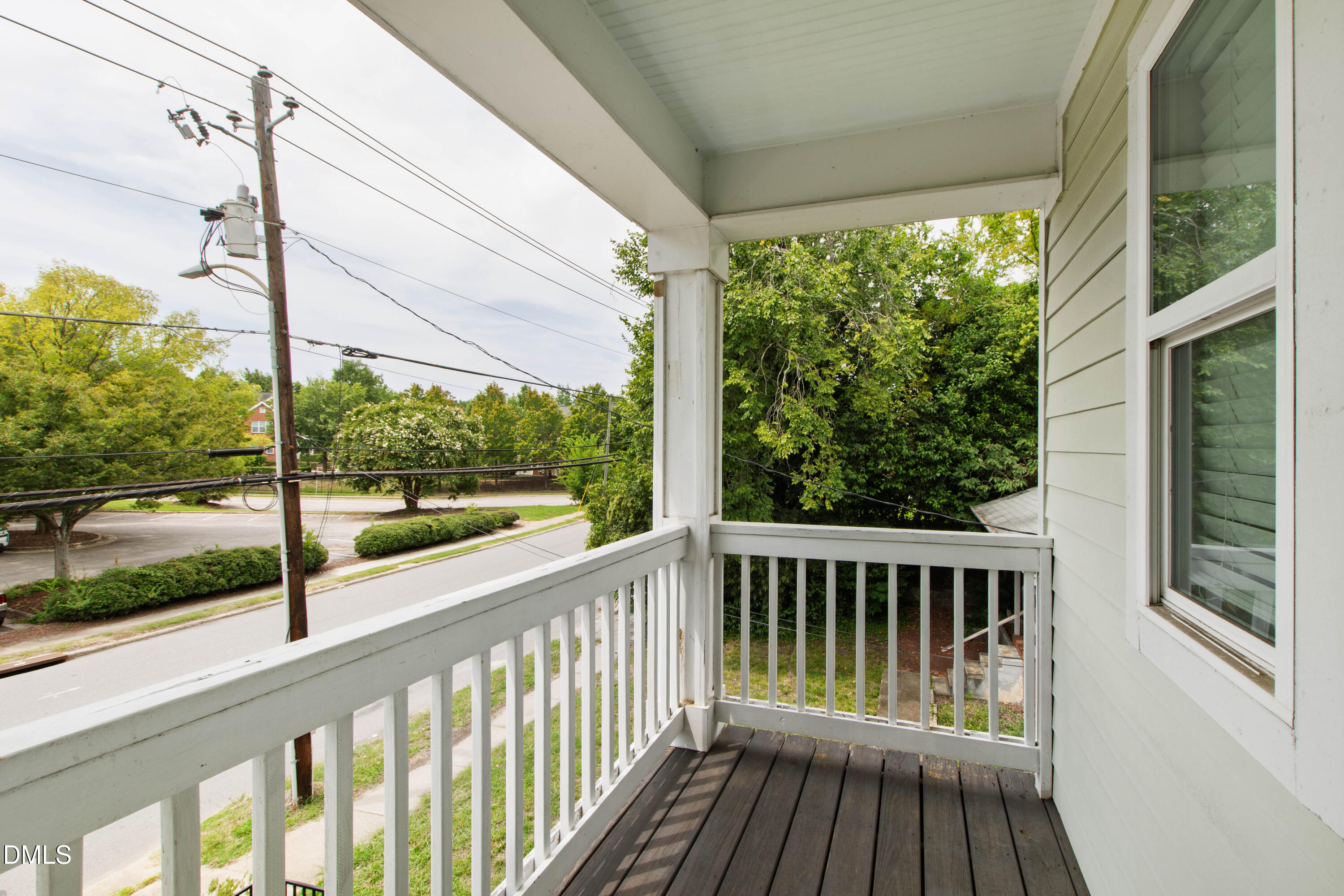 615 E Lenoir Street