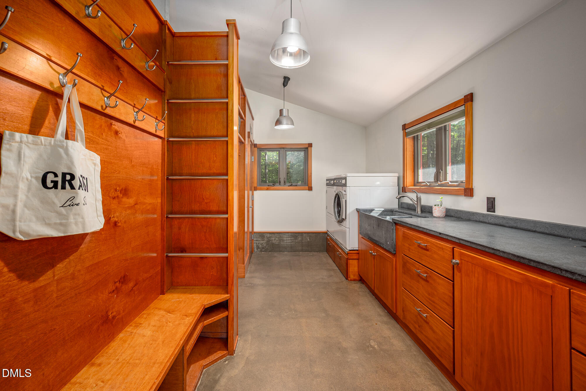 319 Wrights Way