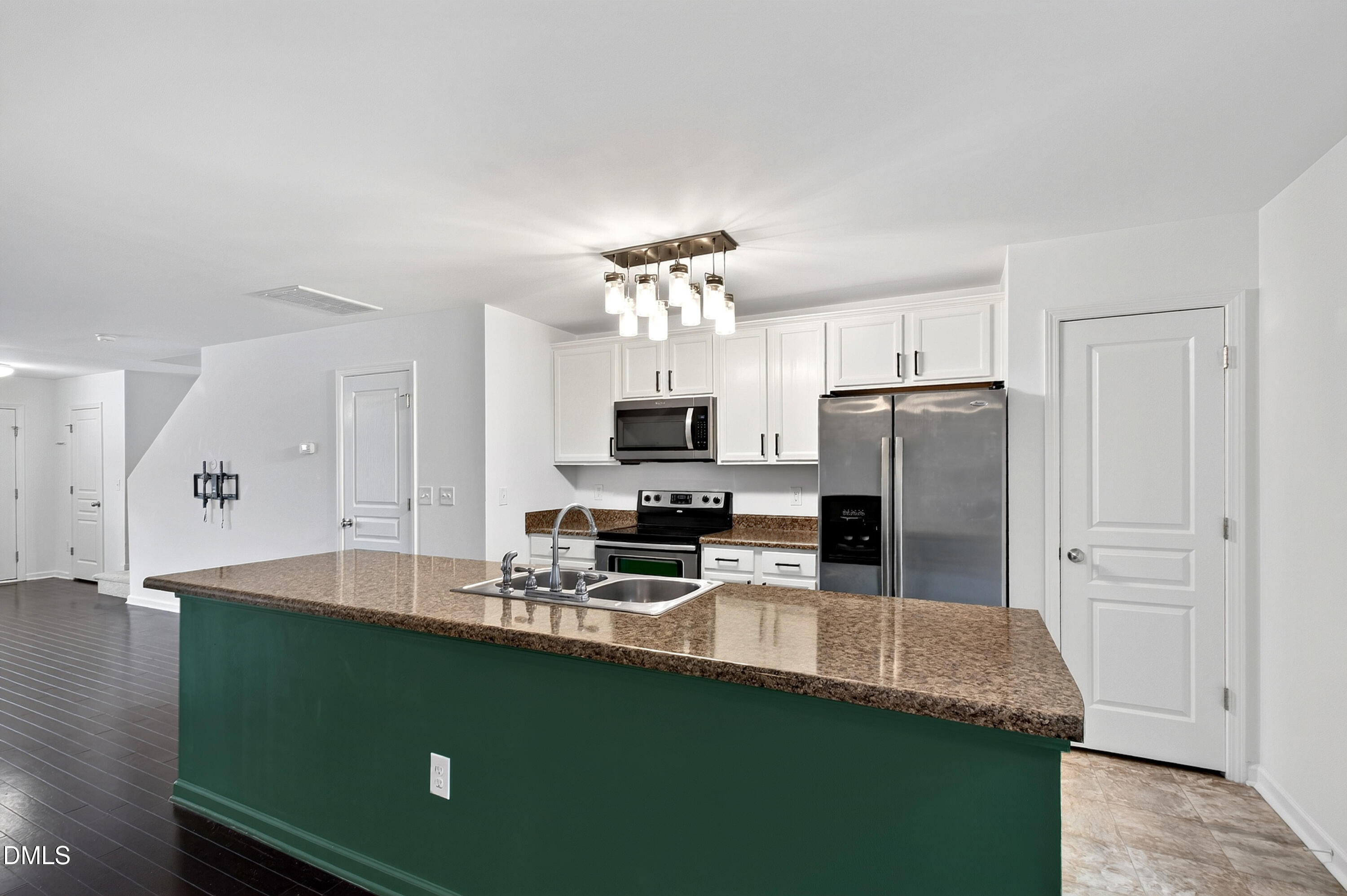 2931 Berkeley Springs Place