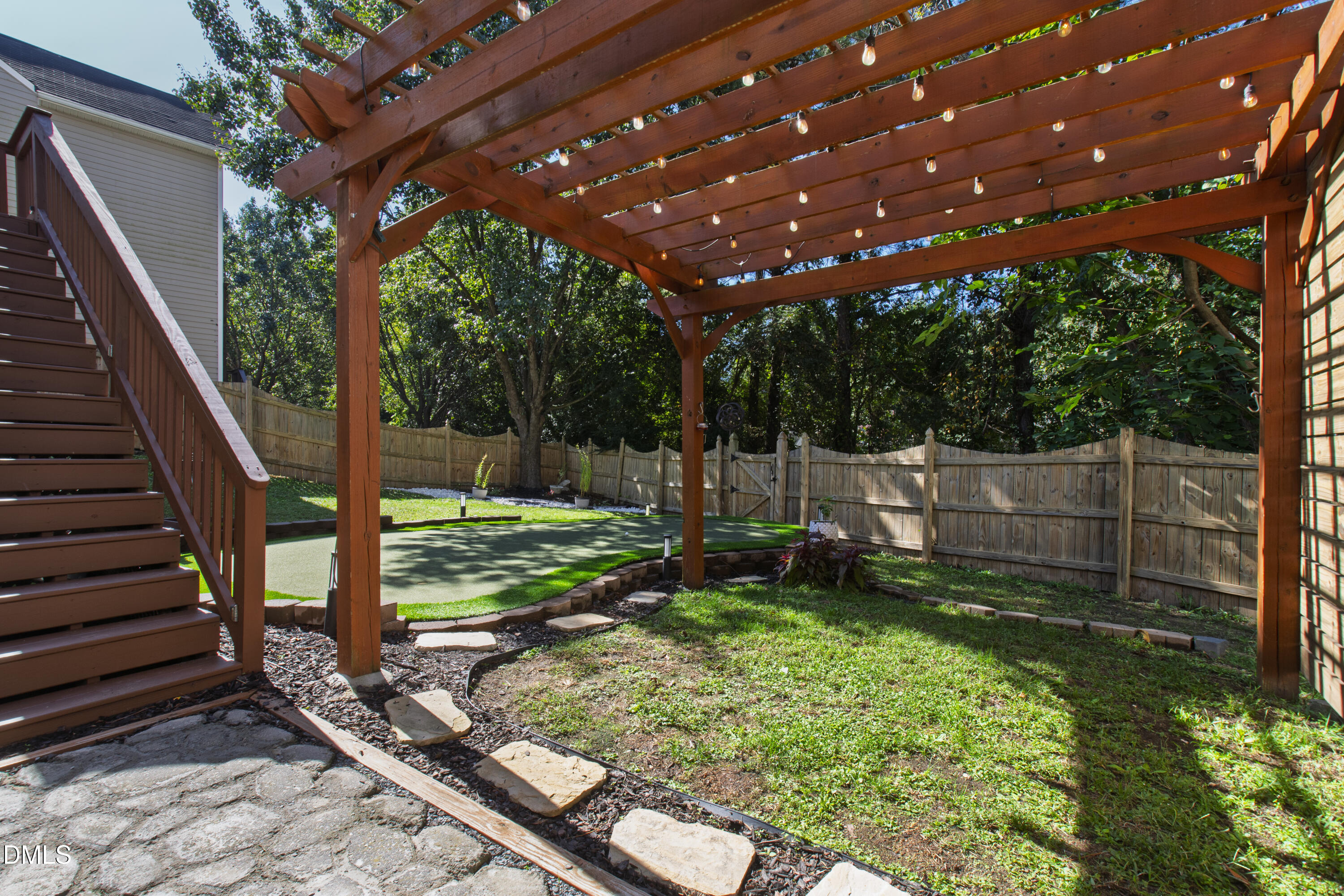 809 Willowedge Court