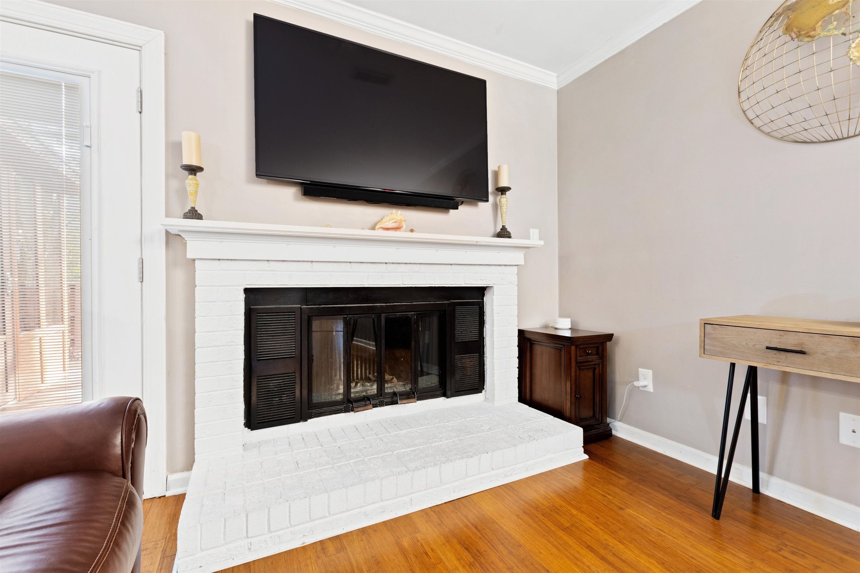 6424 Meadow View Drive