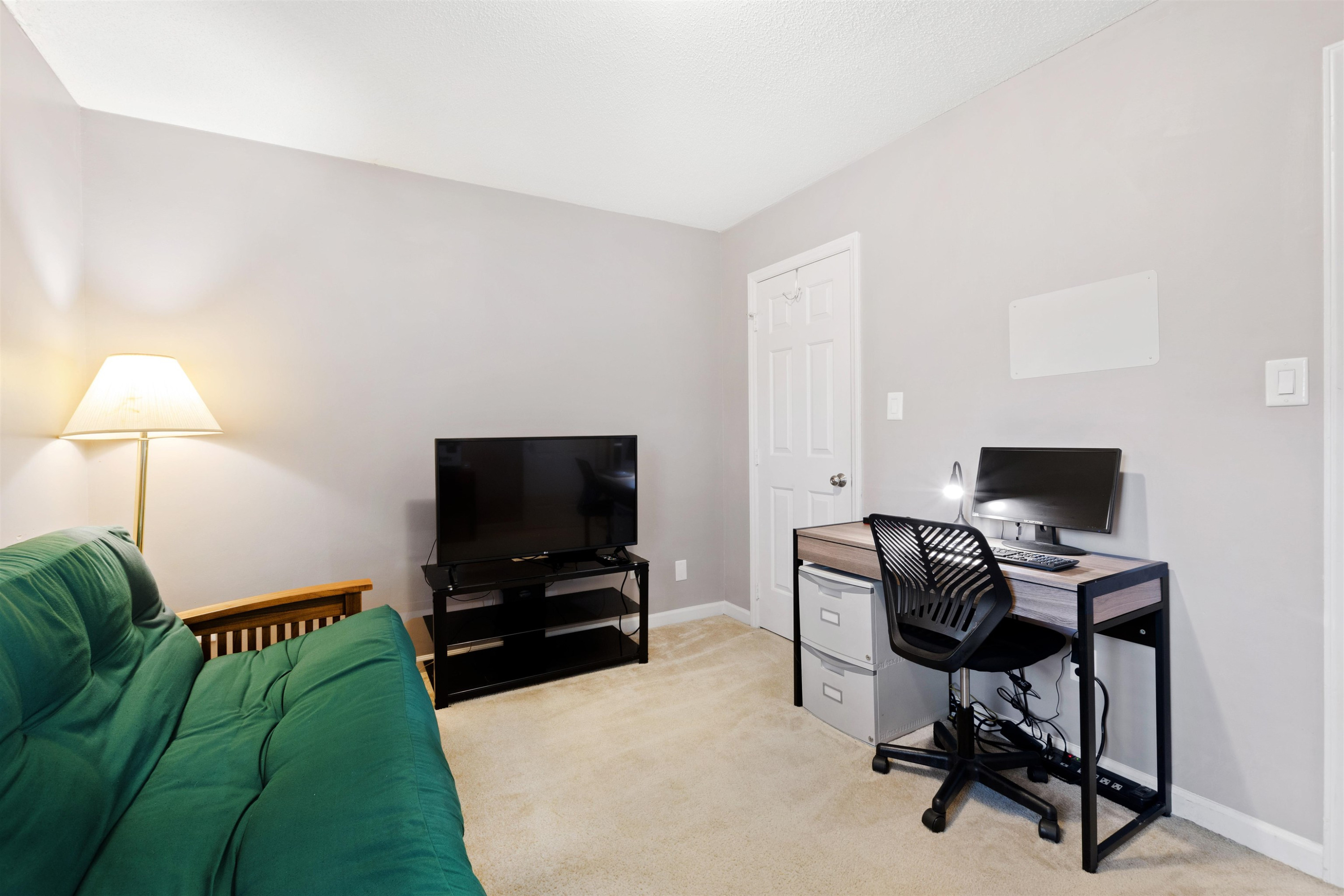 6424 Meadow View Drive
