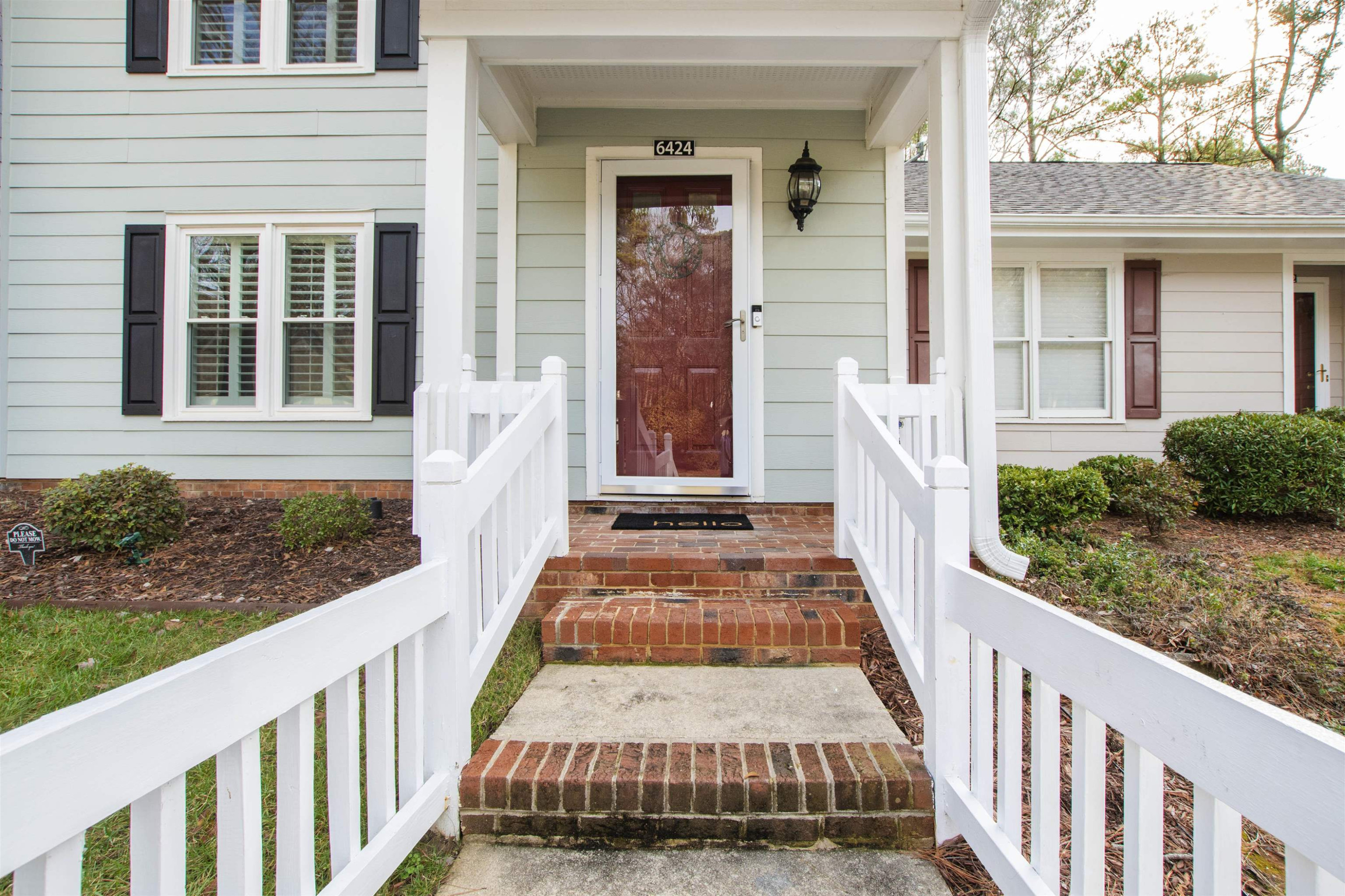 6424 Meadow View Drive