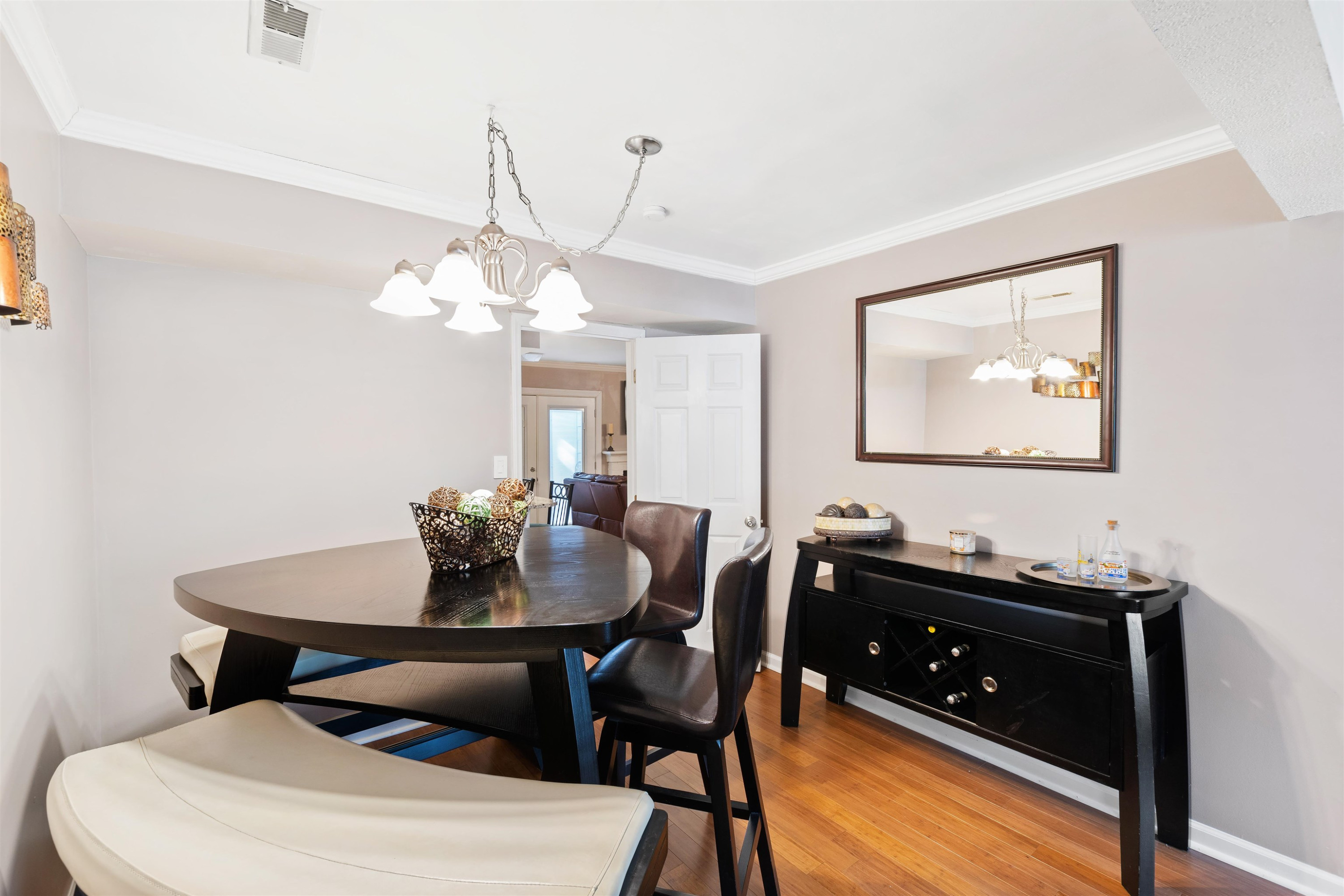 6424 Meadow View Drive