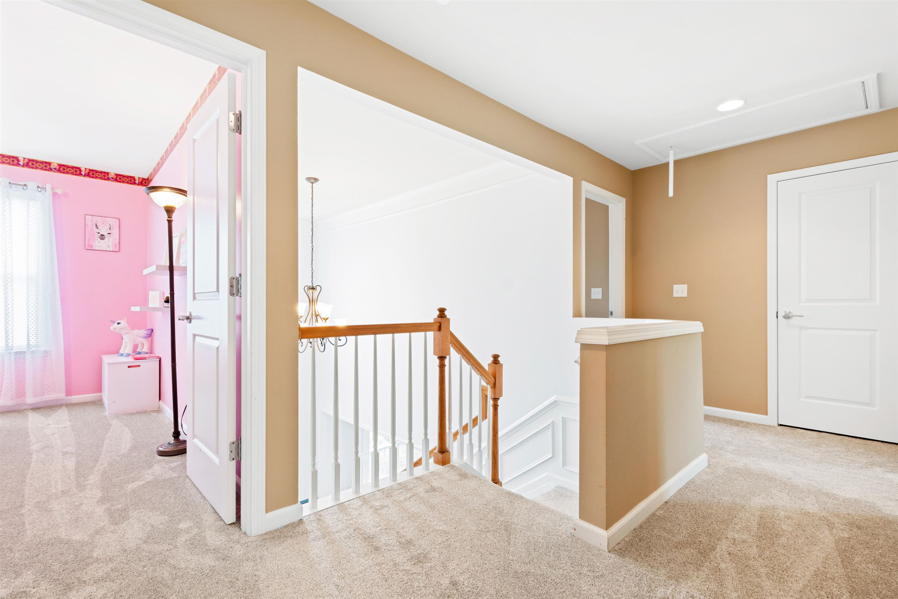 405 Amiable Loop