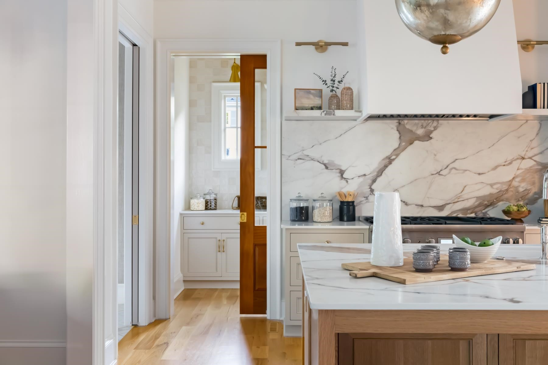727 Lake Boone Trail