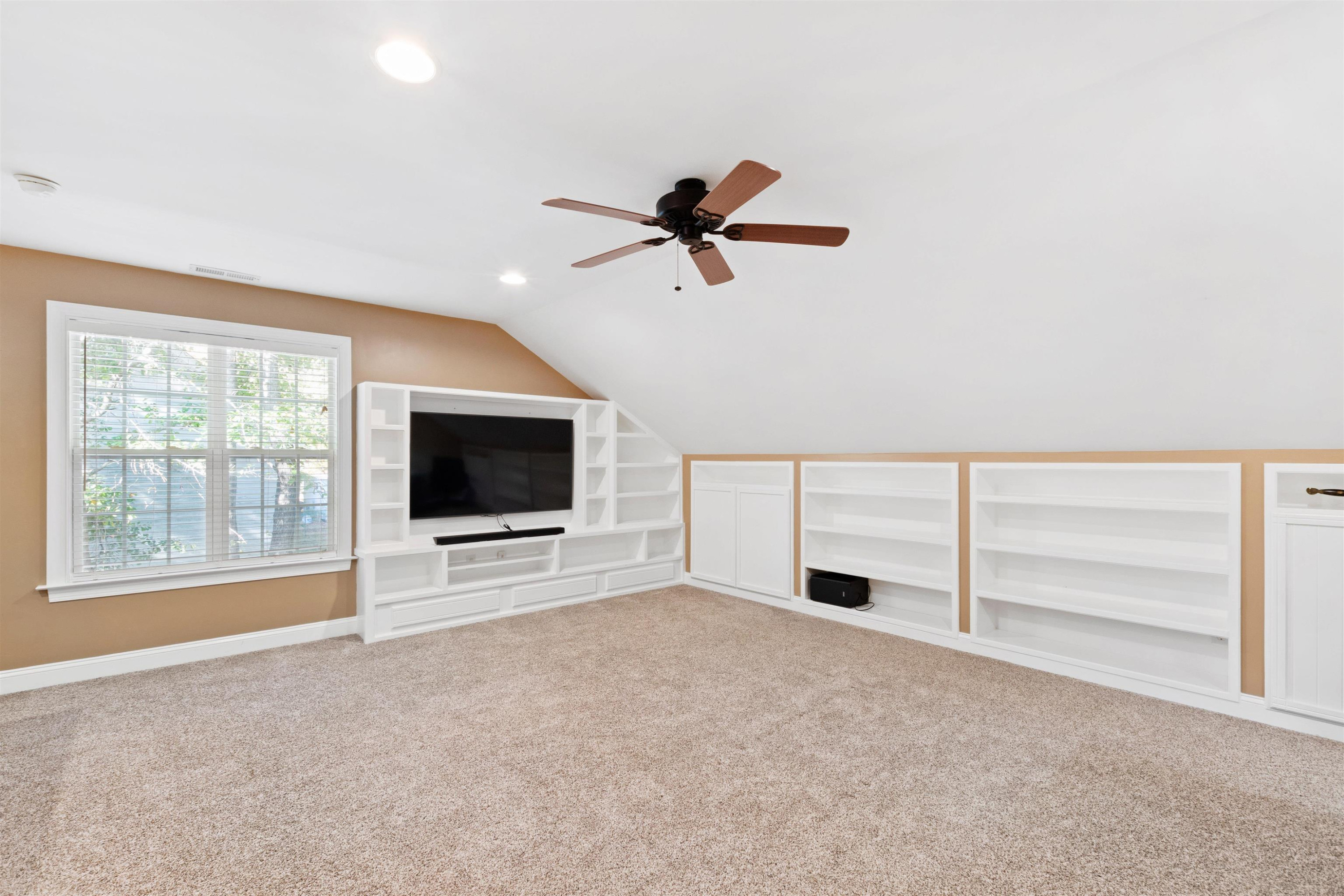26 Deer Lake Trail