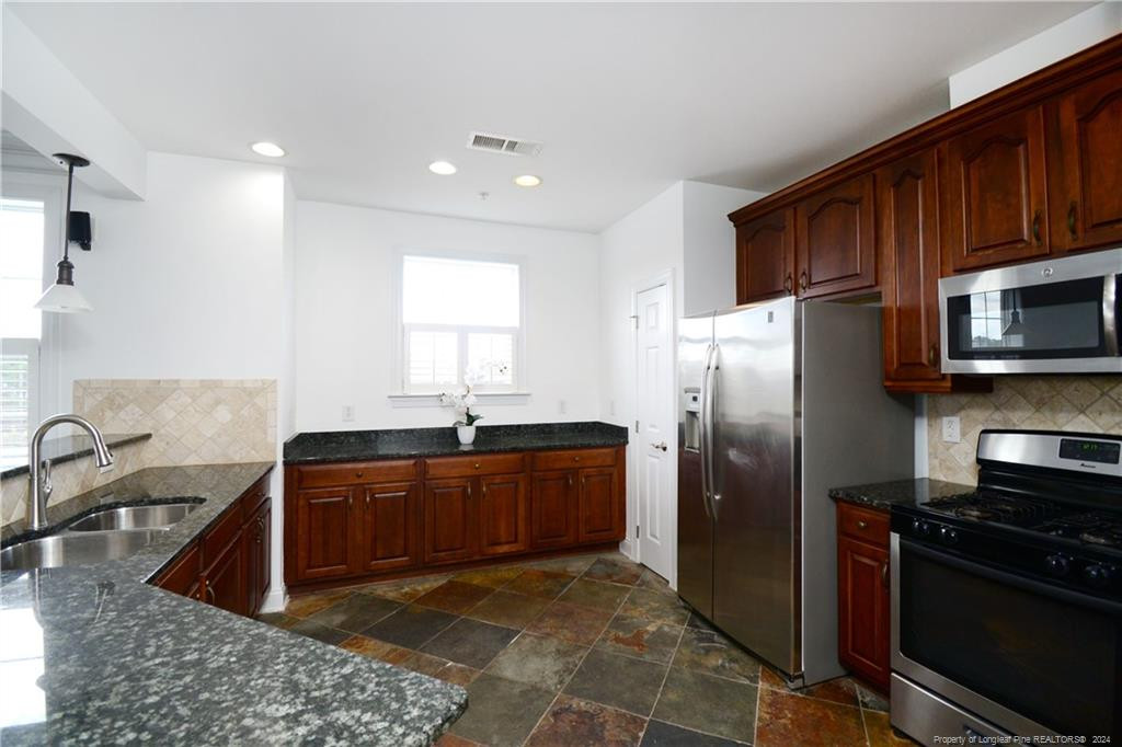 10511 Rosegate Court # 206